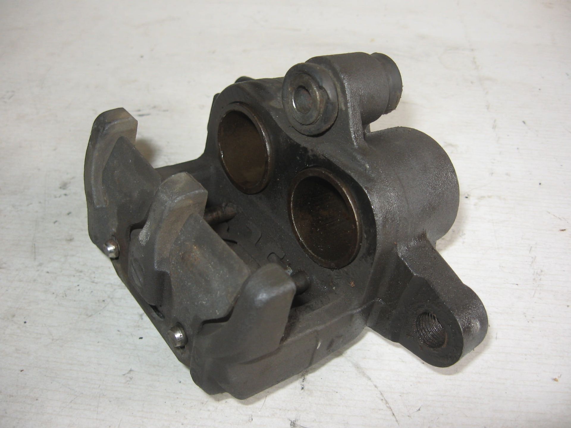 remklauw achter	Vf500f 1984-86	43100-mf2-006 , 	43100-mf2-007
