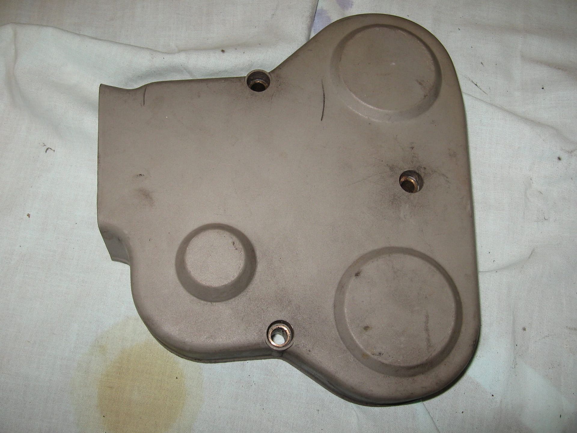 horizontal belt outer cover , bovenkant beltcover voorste cilinder	St4s 2001-05 ,st4 01-03	24510201ab