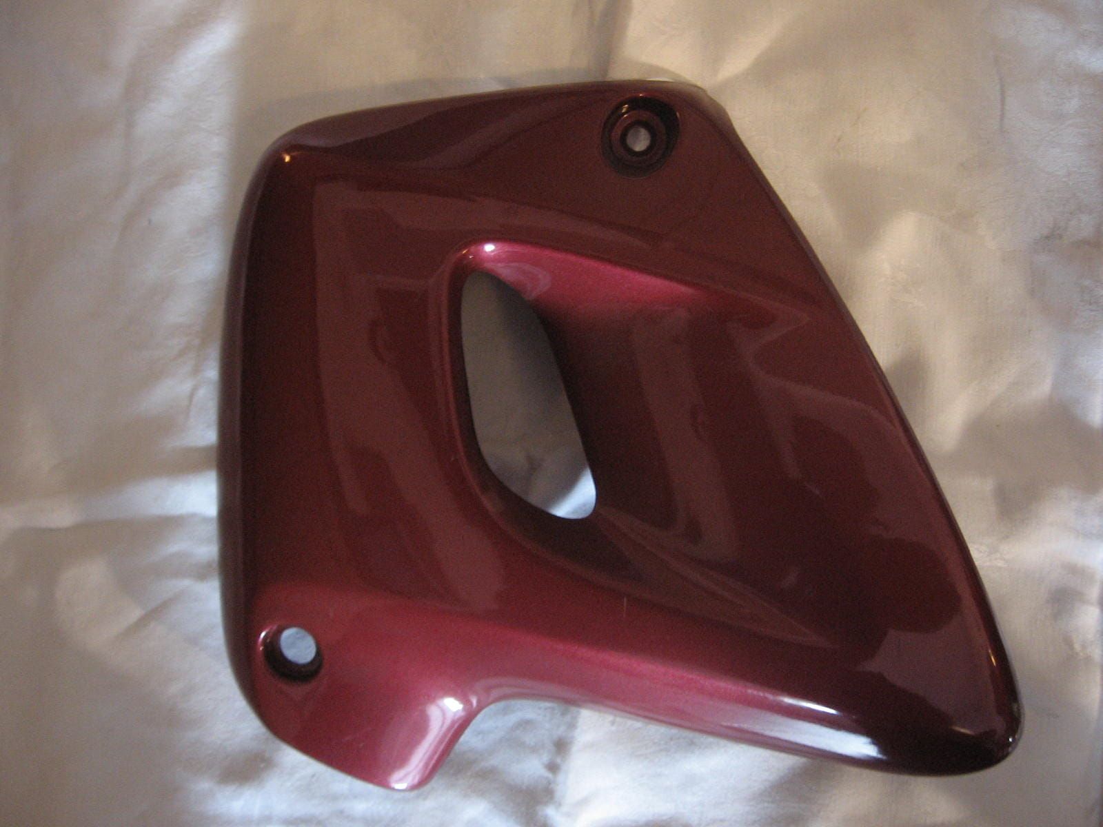 zijkap balhoofd / tank links CB500 R (jaren 90) 19040-my5-6100