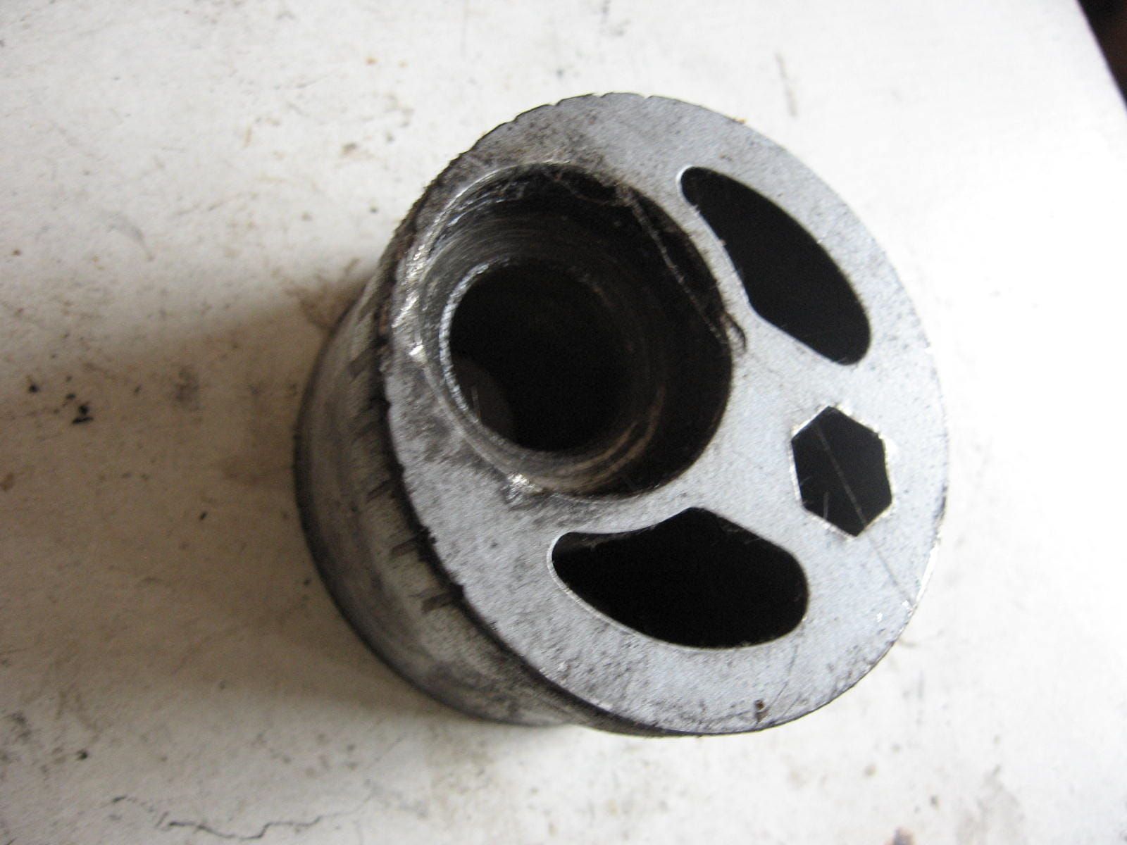 bus kettingspanner/achteras , rearaxel sleve links	Zzr1100 1990-95	42036-1153