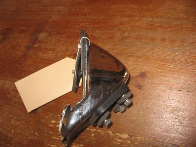 achterlicht steun , net chroom-- kz 750  ltd 80-83 kz550 kz440 		23036-1028