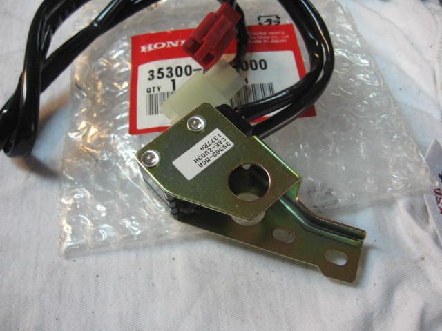 Schakelaar set Achteruit en Cruisecontrol, 2001-2005 GL1800, 35300-MCA-000