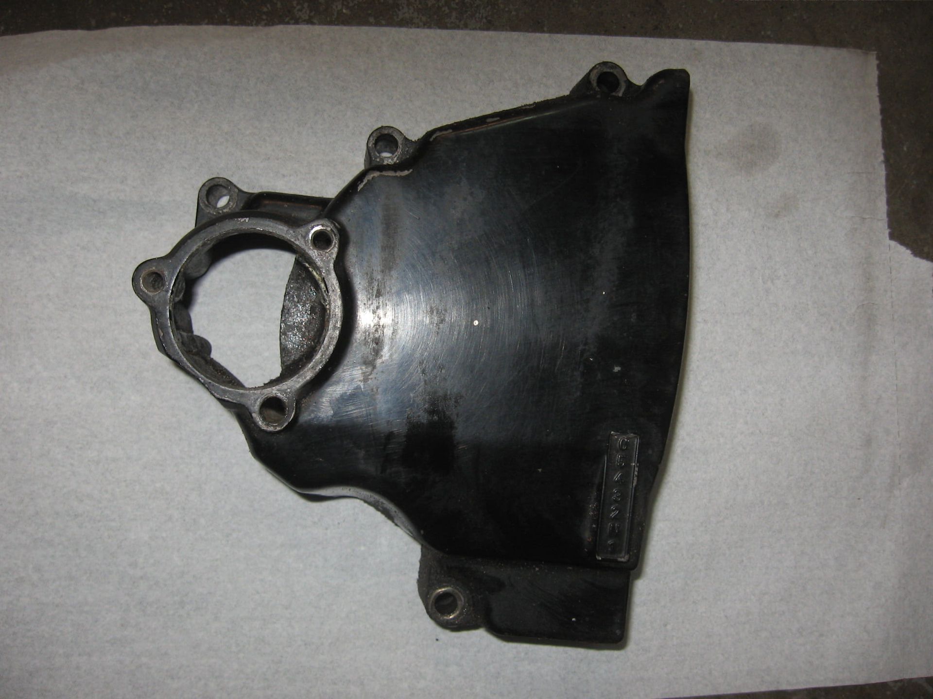 chain cover front , blokdeksel voortandwiel	Gpz900r 1984-86	14025-1809	14026-1173