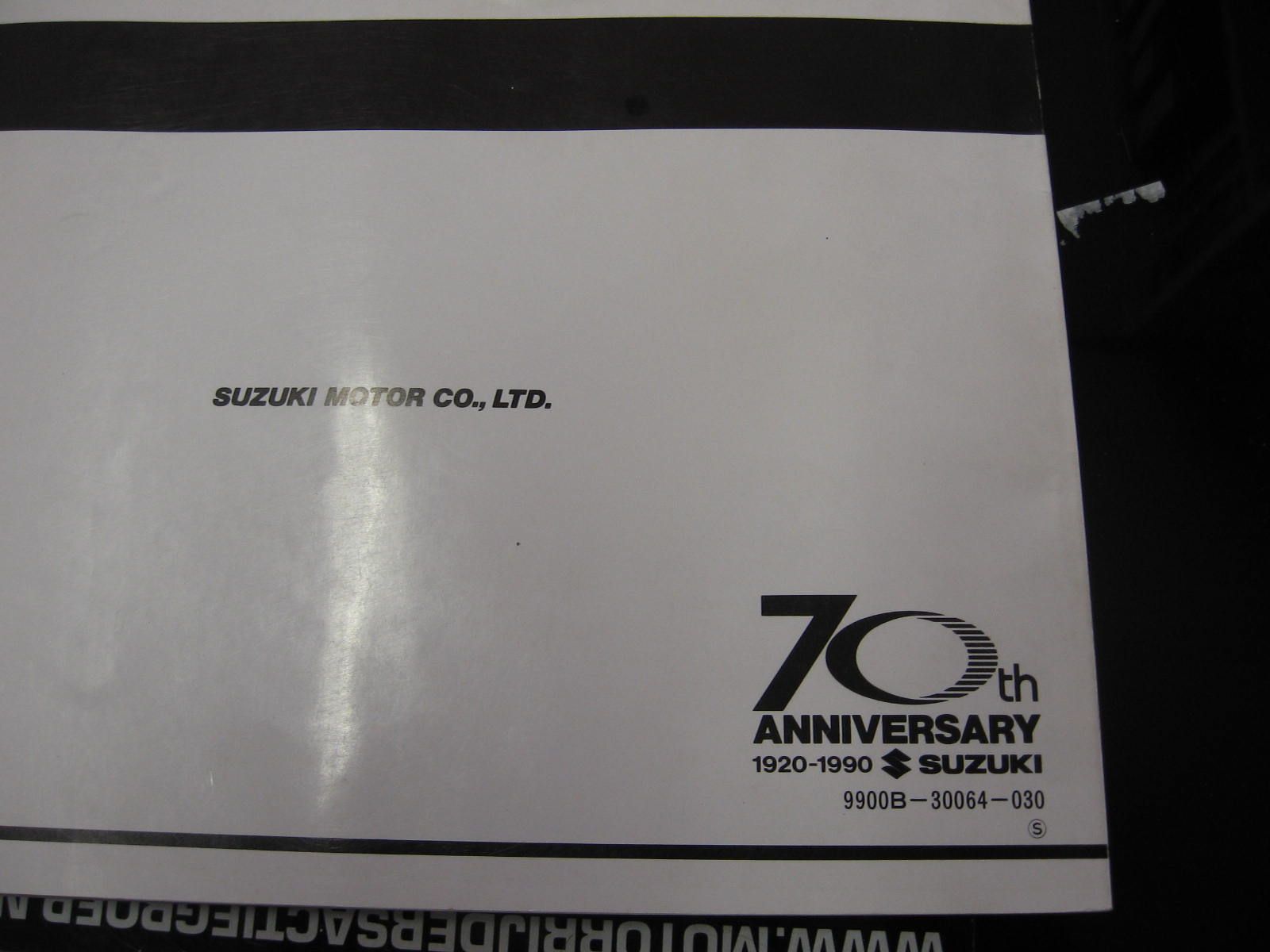 suzuki parts catalogue 4e editie 1990-8	GSX1100 j,fj,fk,fl,fm (GV72A		9900b-30064-030	zeer goede staat