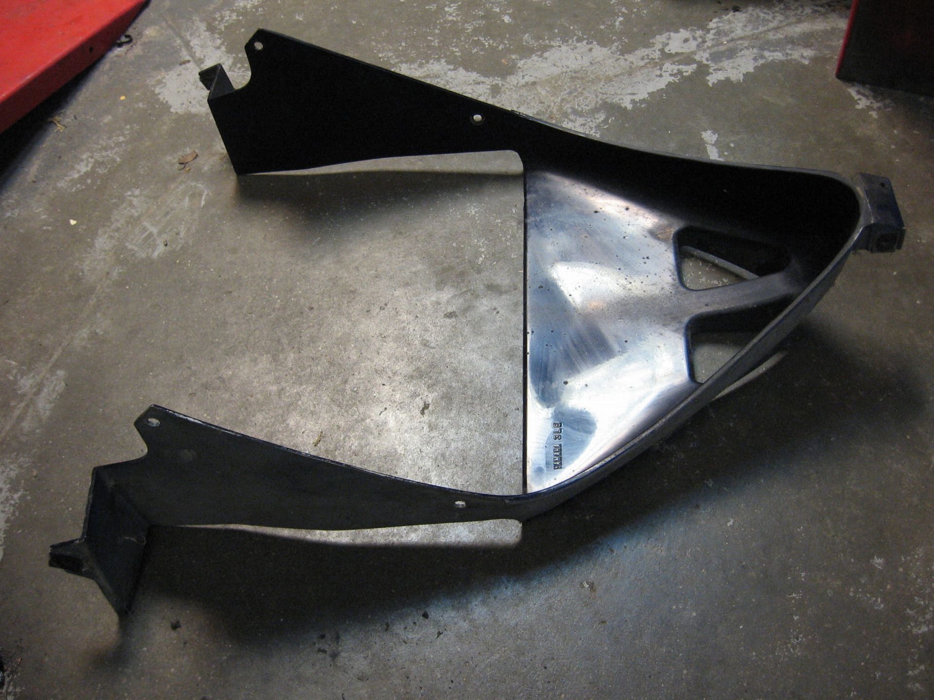pannel,inner1 , middenstuk onderkuip	Fzr1000 89-95	3gm-2836k-50