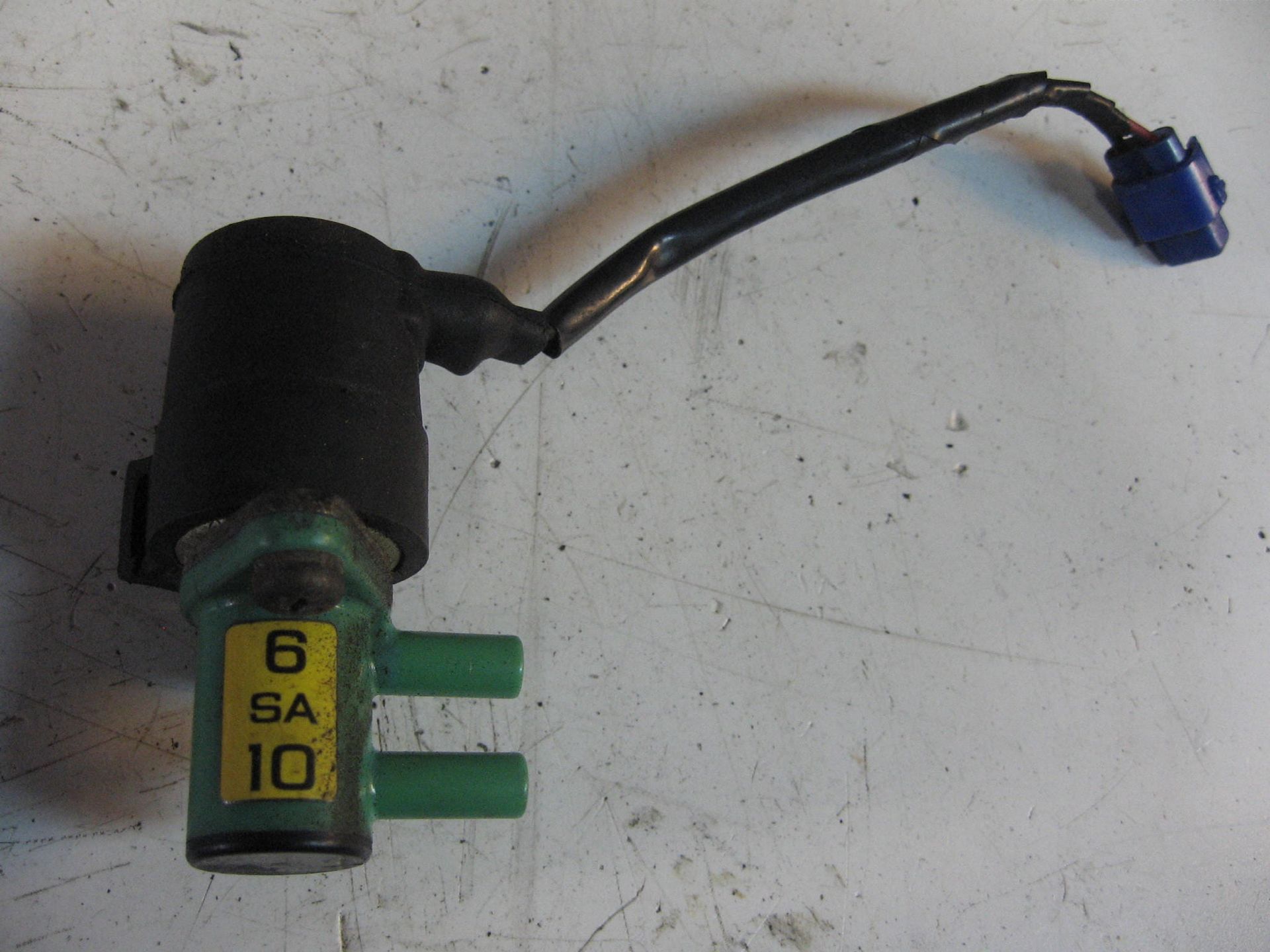 Solenoïde , check valve , gesloten ( 6 SA 10 )  lucht systeem , 36167-MT8-013/ GL1500se 1990