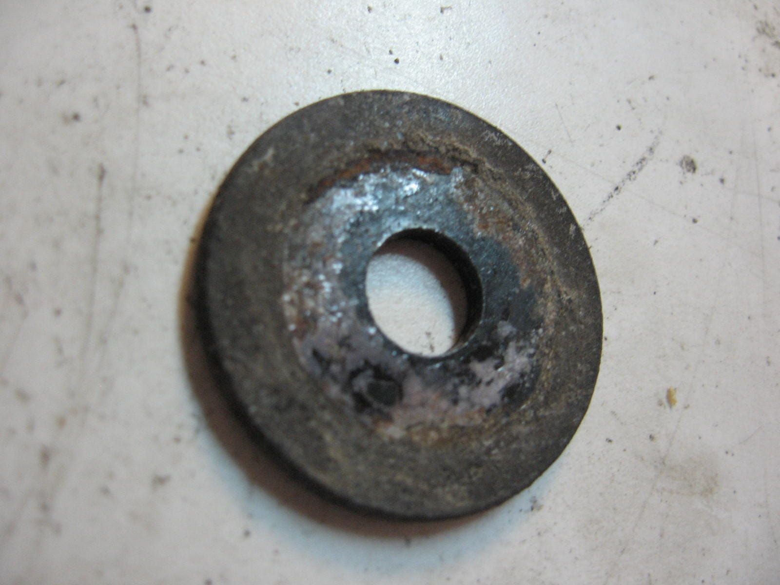 ring voetsteunhouder 8,5x30x2,3	Gsx600f 1988-2006  	09160-08503	09160-08104