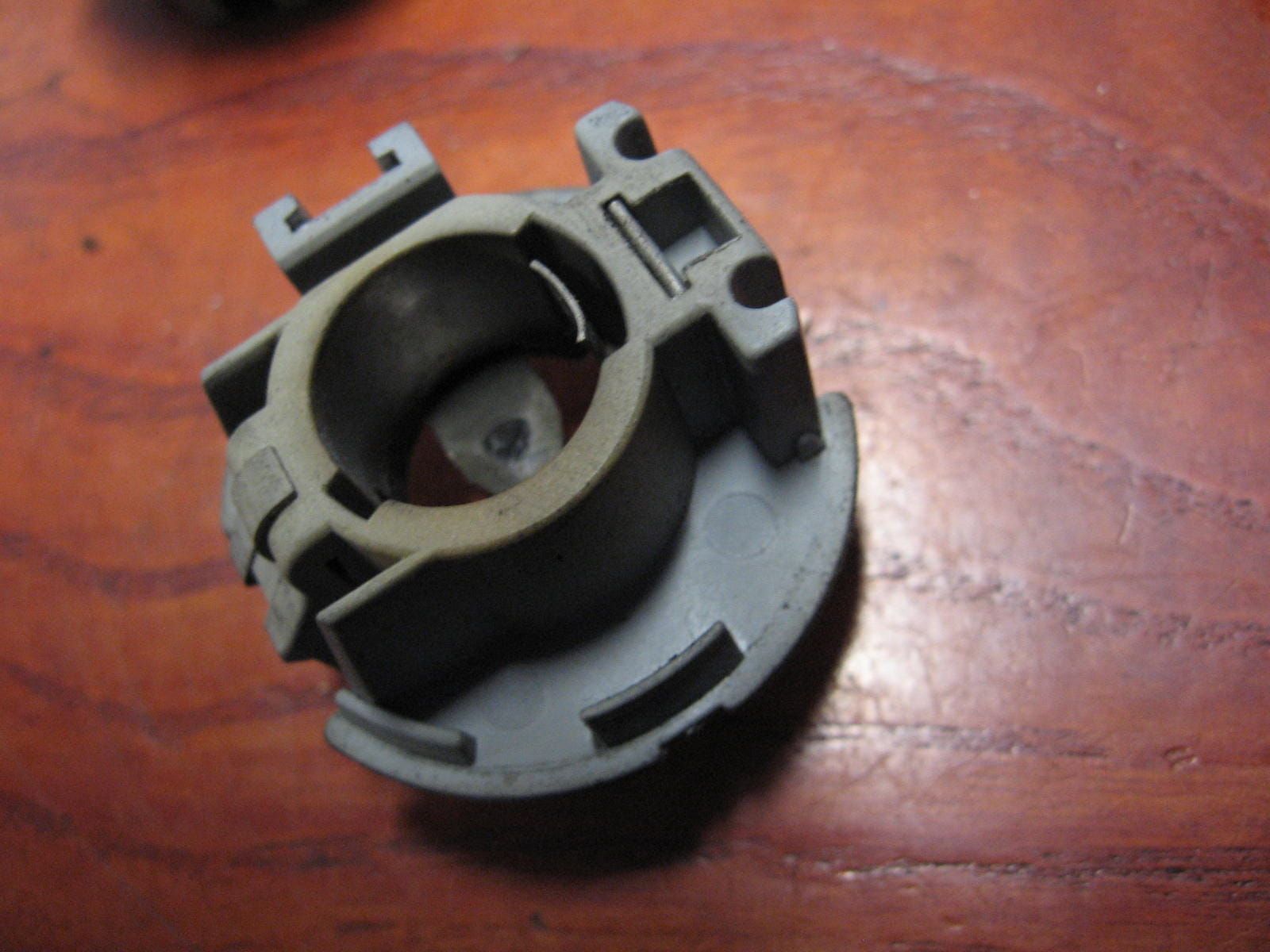 fitting achterlicht / kentekenverlichting	K1 89-93,k100 84-87 , lt -91 rs rt k1100lt 92-97, k75 86-96	63231459107