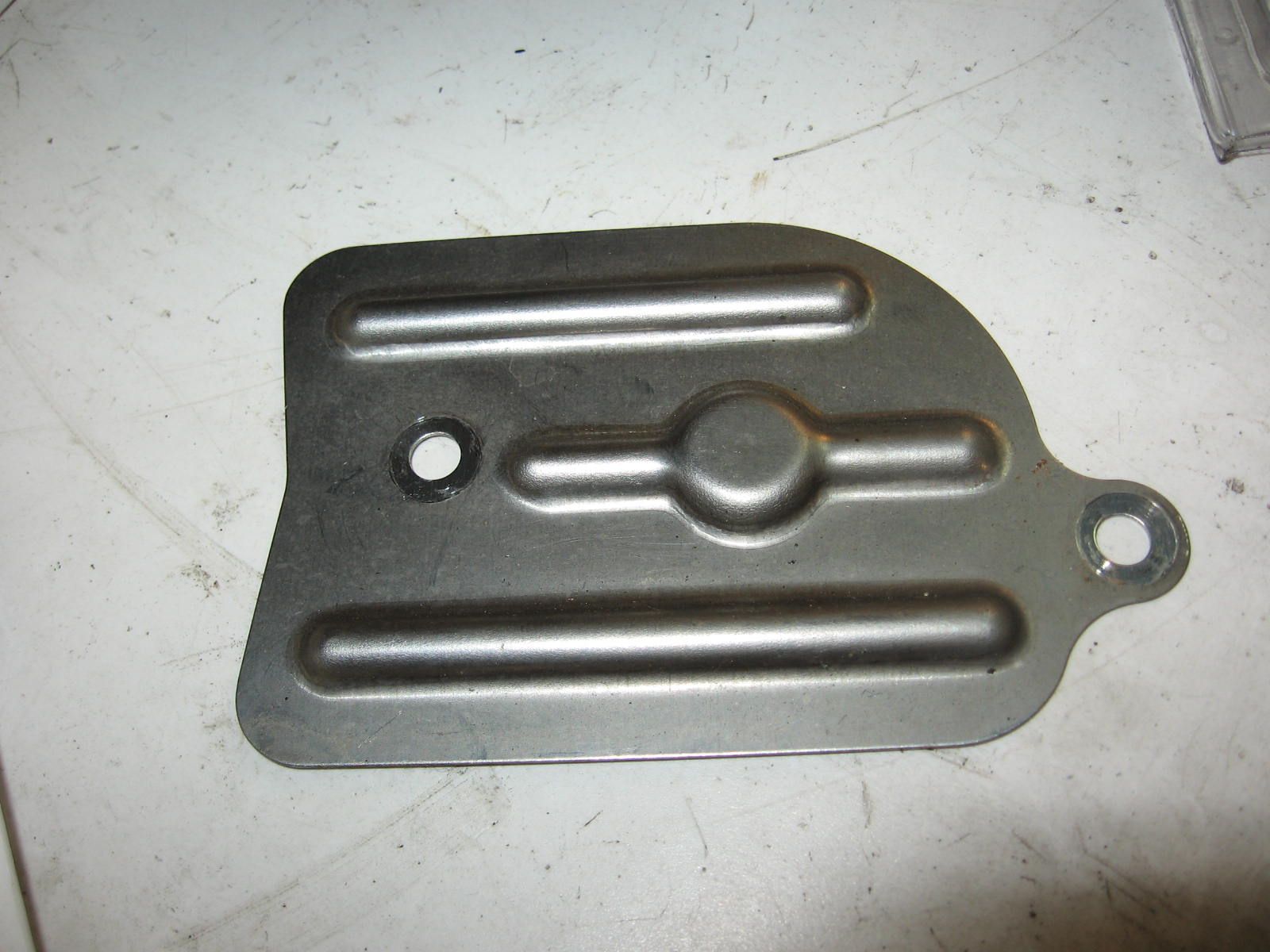 deksel behuizing bediening uitlaatcontroleklep	Cbr1000rr 2004-05	18184-MEL-000