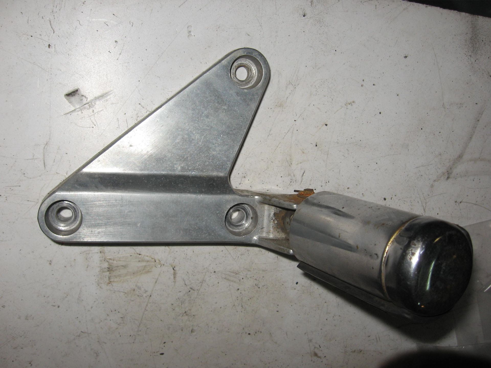 voetsteun met houder passagier + uitlaathouder  rechts // cmx450c 1986-87		50680-mm2-000 (1)