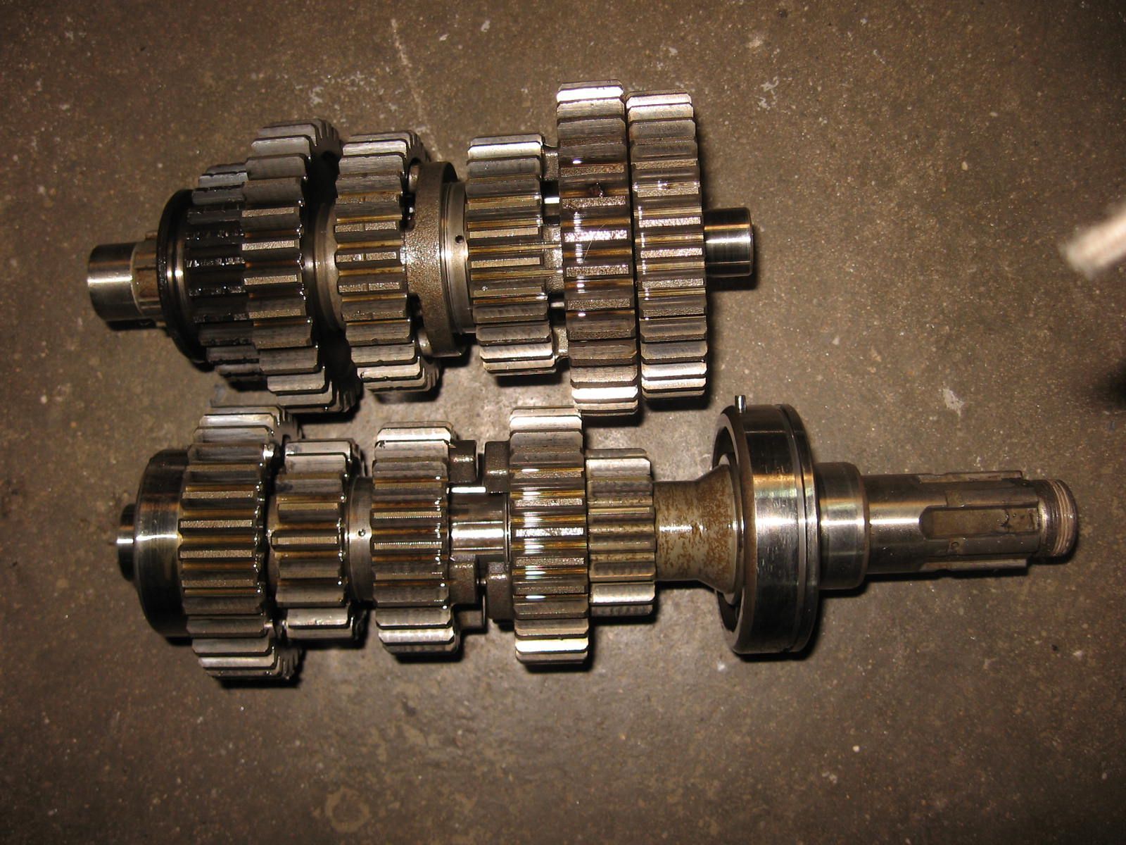 Versnellingsbak ( assen met tandwiellen )	Xj650 xj750 Xj700 1981-86	4h7-17401 , 4h7-17424 4bb-17121 , 4h7-17241