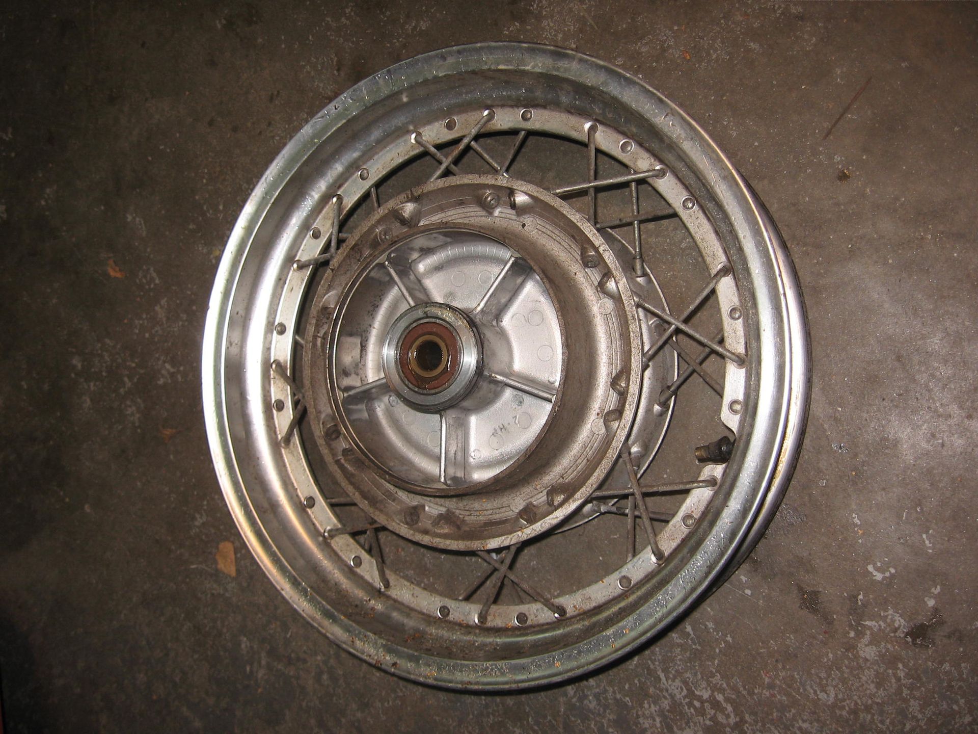 achterwiel cmx450 c 1986-87		42701-mm2-671 + 42601-mm2-670