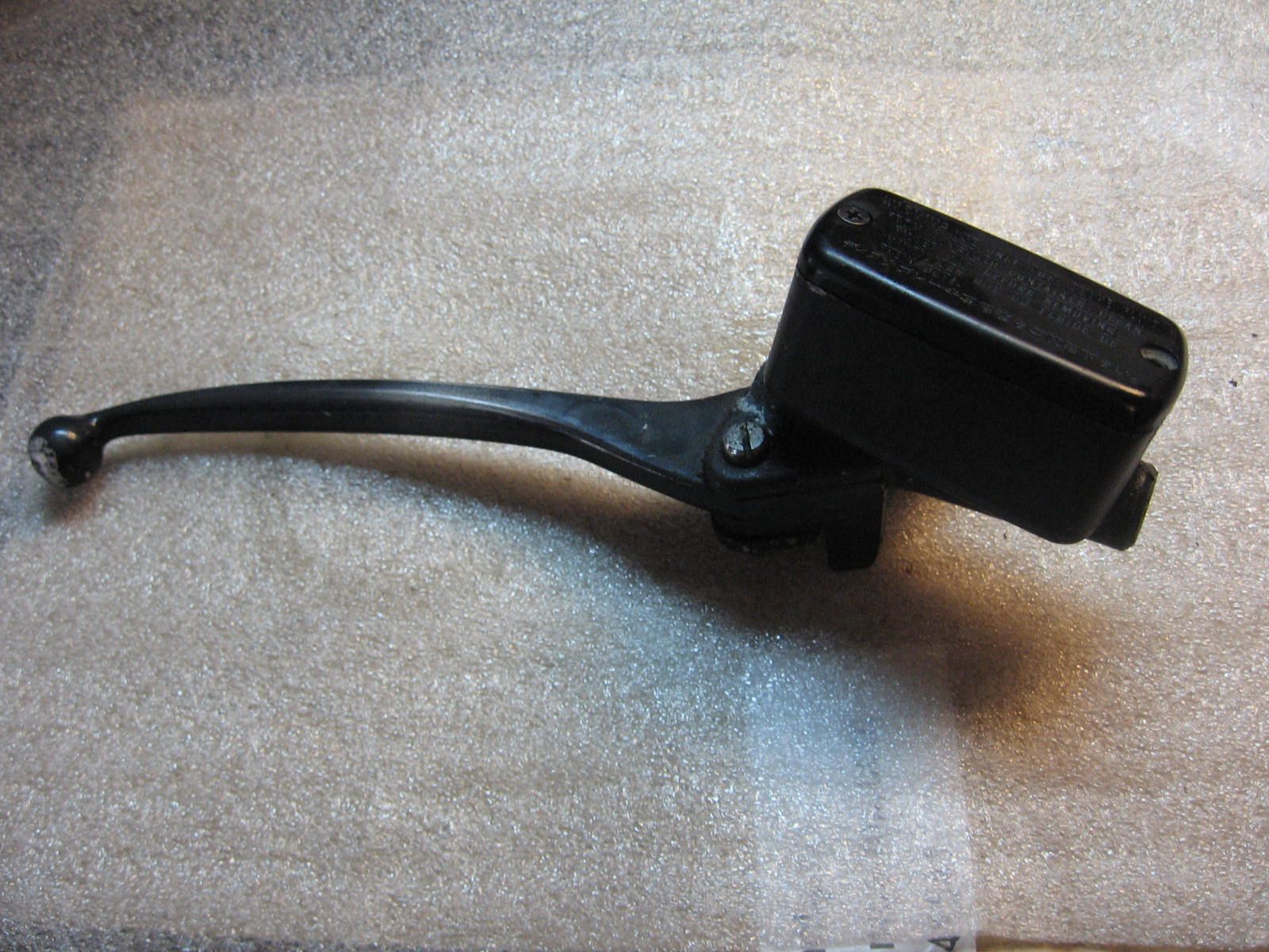 voorrempomp	gl1500 se 1990-93	45500-mt8-026