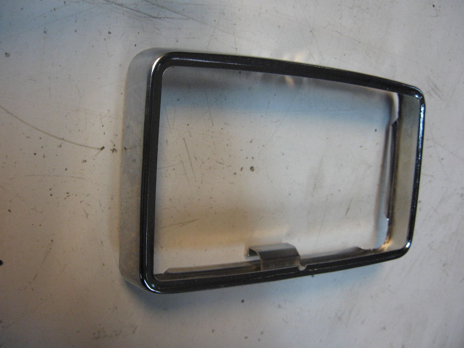 rand mistlamp xj750R 81-83 xj750j 82	chroom met vlekjes			5G2-85457