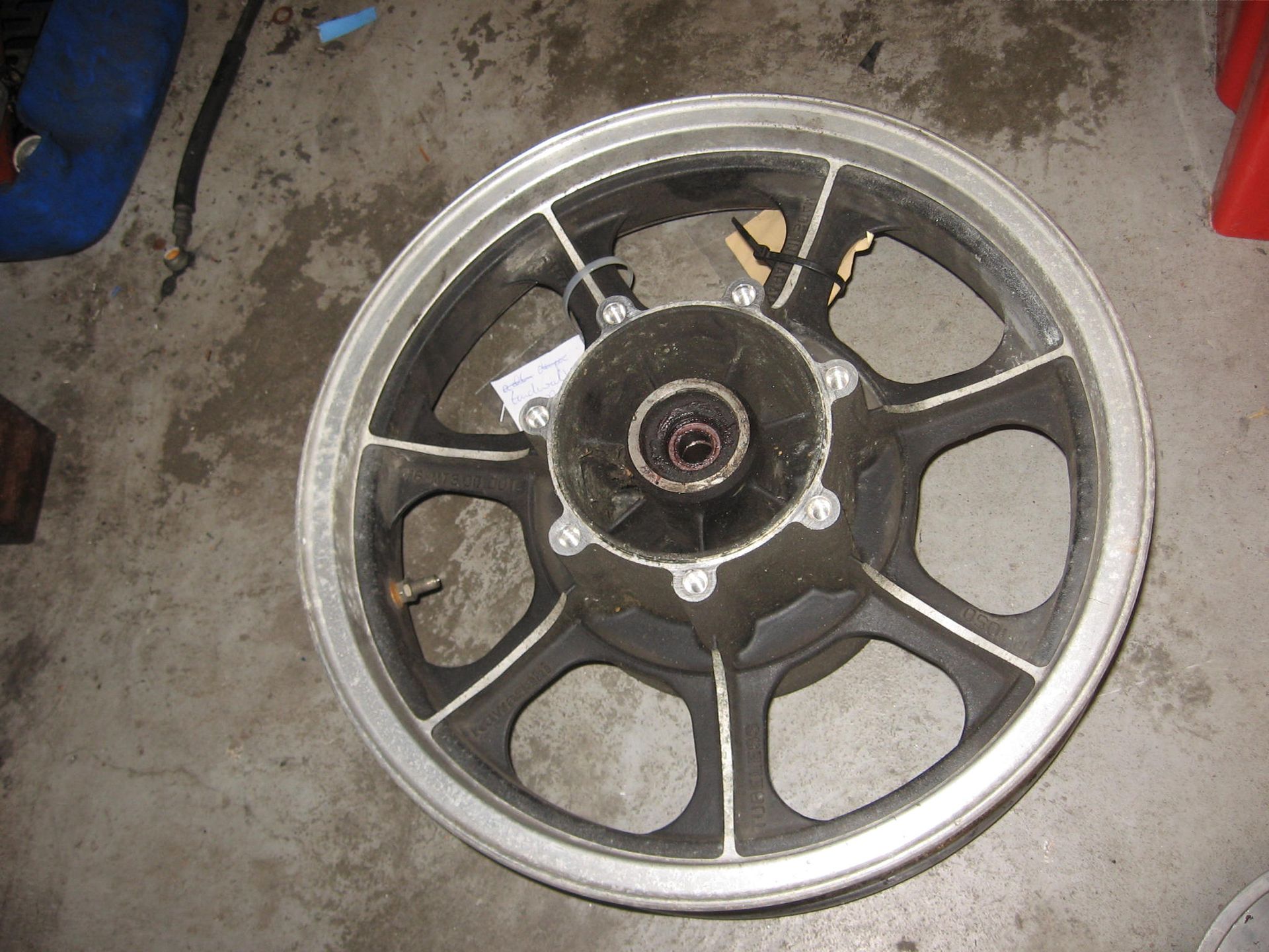 achterwiel 16xMT3,00 // kz750 H2 ltd-4		41073-1178-21