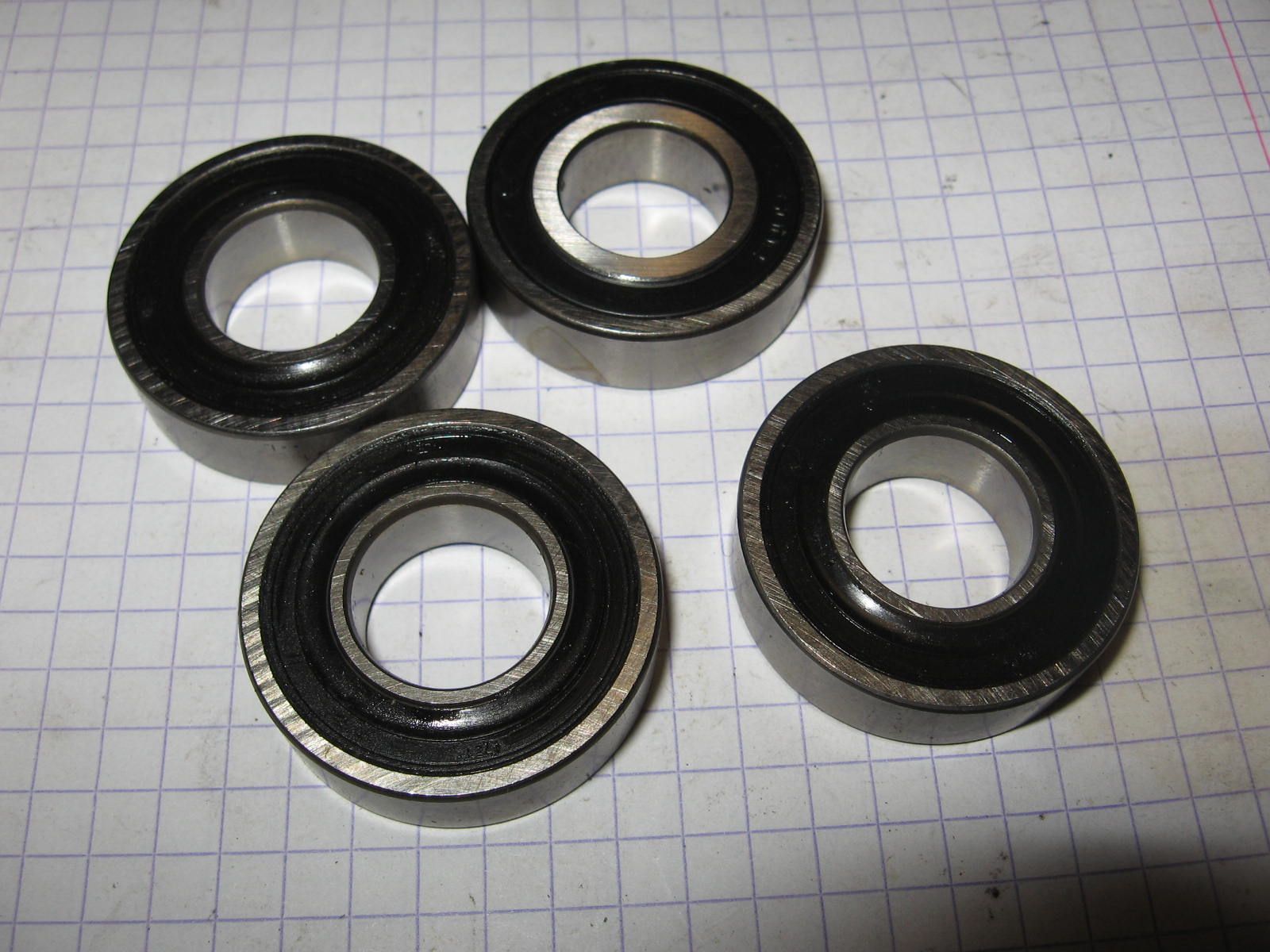 1x kogellager	wiellager	6002 2rs .