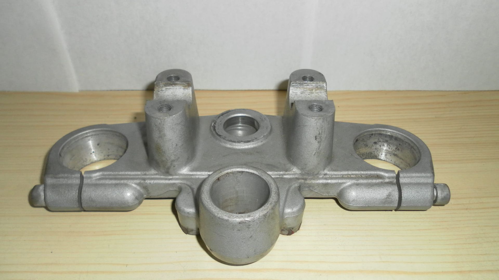 bovenstebalhoofdplaat	BMW F650GS 99-08, dakar 00-07 ,g650gs 08-16	31428523492
