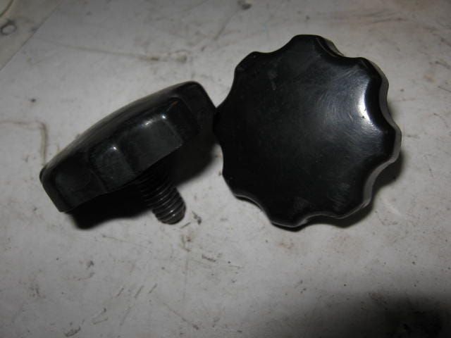 knop bevestiging tankcover	Gl1000 1976-77	83127-371-000	83127-371-010