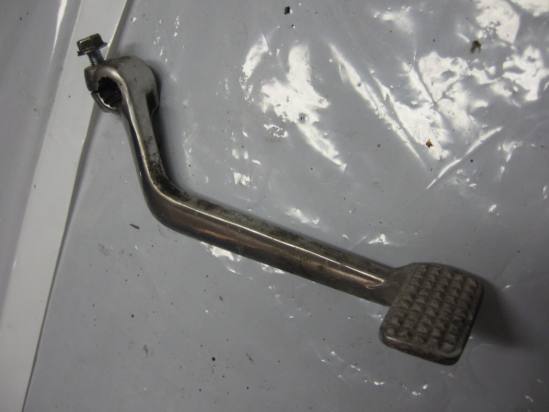 rempedaal gsx1100f 98-94 , gsx750e 1983-86		43111-31300