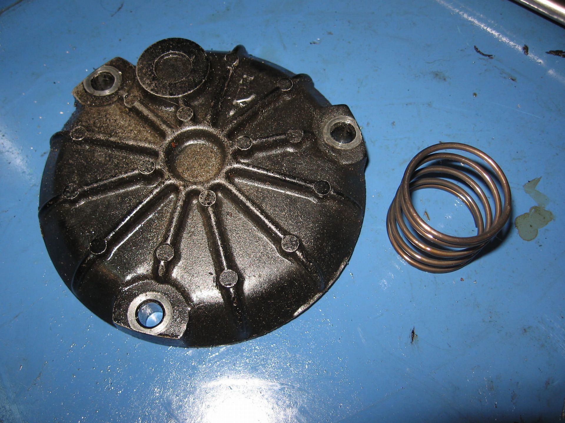 deksel met veer oliefilterhouder	gs500e  	16512-44400 	16512-15510 ,  16512-45D00