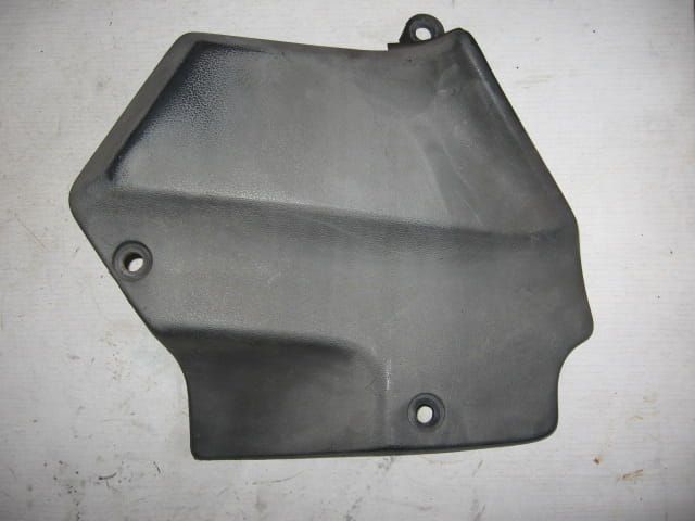 afdekkap scharnierpunt achterbrug rechts ,onder grote zijkap frame	St1100 1991-2003  	50350-mt3-000 , 91-2002 , 50350-mt3-0100