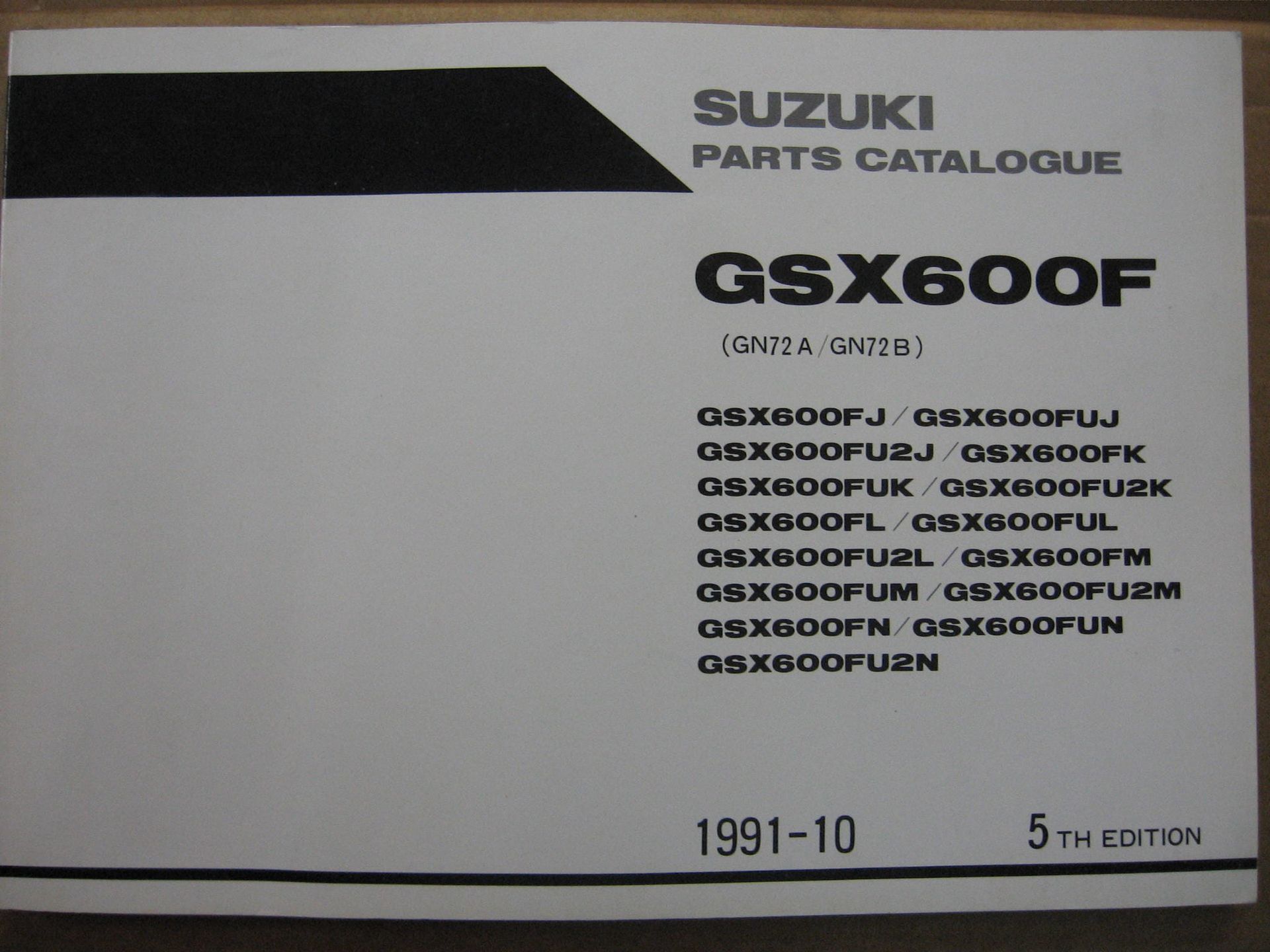 Suzuki origineel parts catalog / manual  uit 1991-10 5e editie 	GSX600F J t/m N 1988-1992		9900B-30065-040	als nieuw