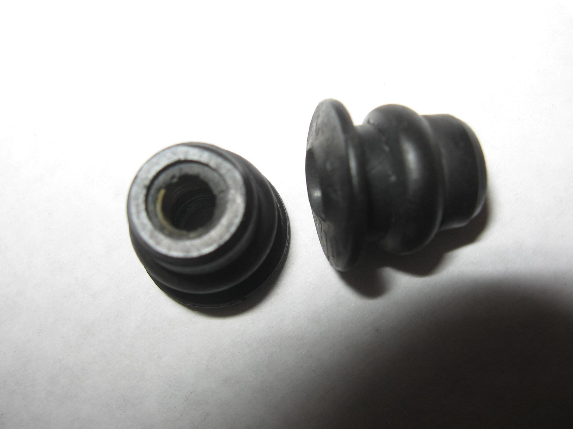 2x Moer kuipruit , welnut 5mm / , zzr600 93-2005 , zeer veel andere modellen	92015-1757A	92015-1757