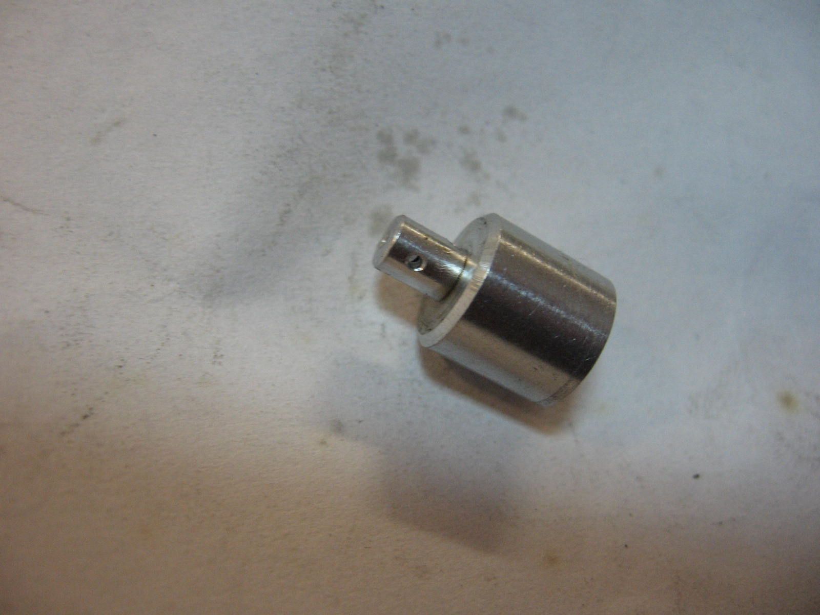 oil control orifice , oliesproeier in lagerblok krukas	cb400 cb450 1978-86 , cmx450 86-87	12902-413-000