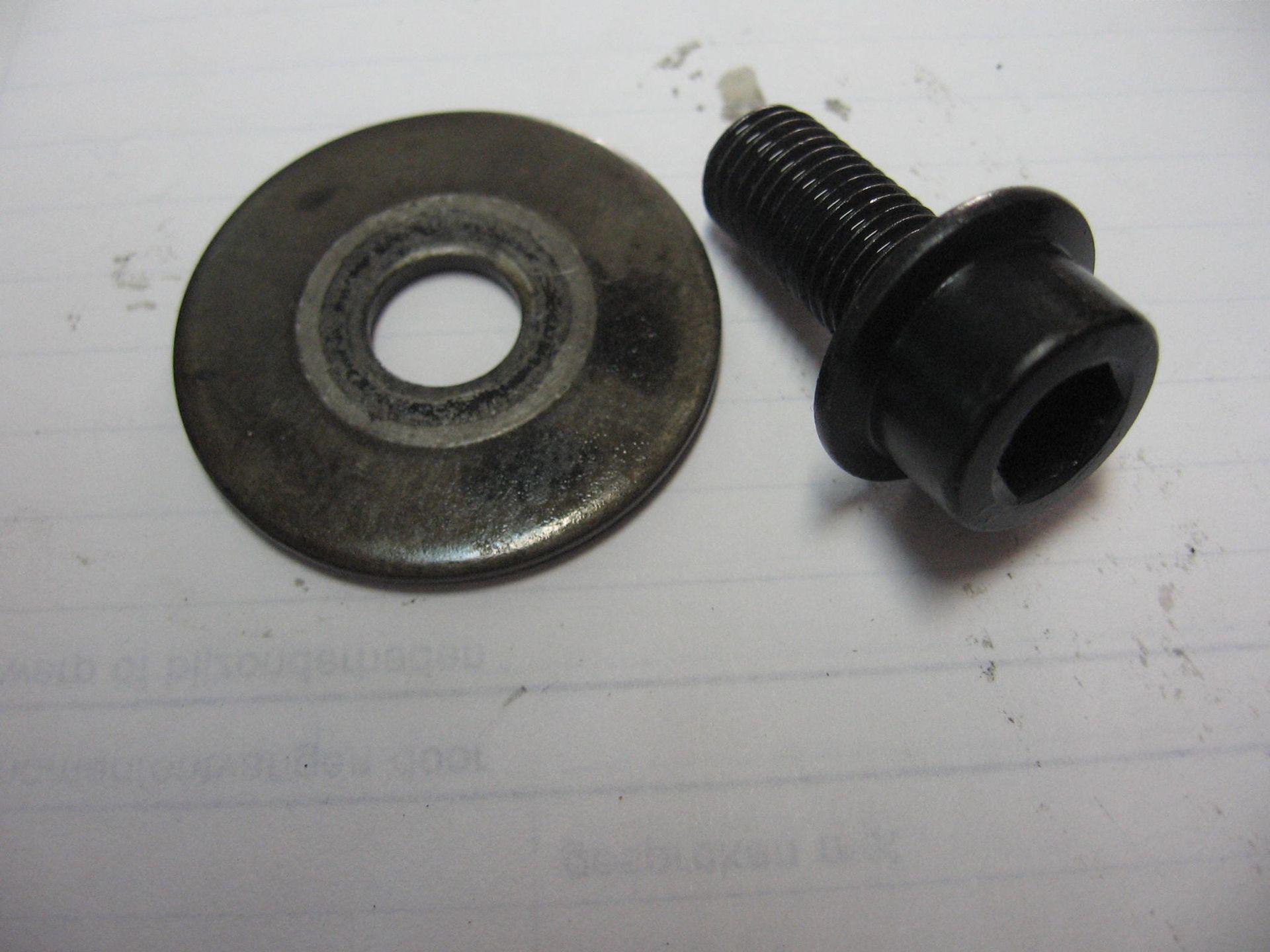 bout tandwiel demperas + ring -- vt700 c ,  m10		90037-me9-000 + 90459-438-000