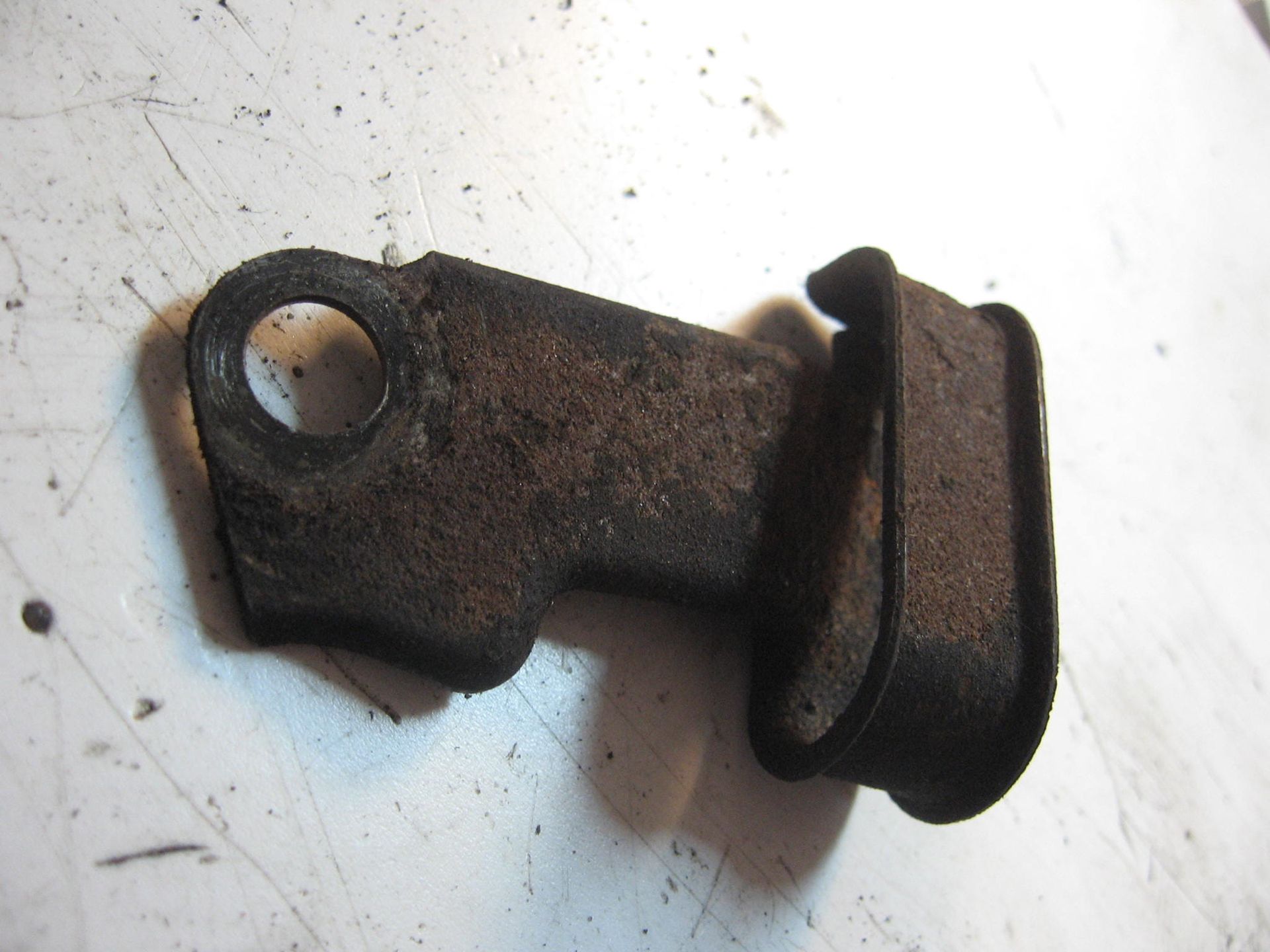 geleiding aftap slang, clamp drain tube // cmx450c 1986		50324-mm2-000