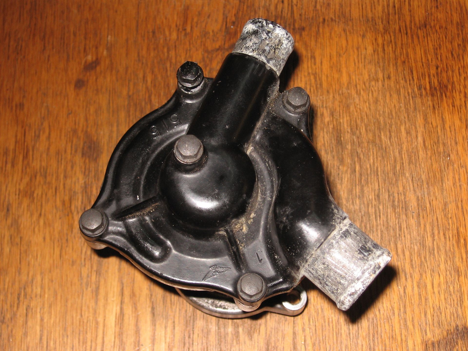 waterpomp 	Gpz600r , zx600 c1-7 , a1-3	49044-1054