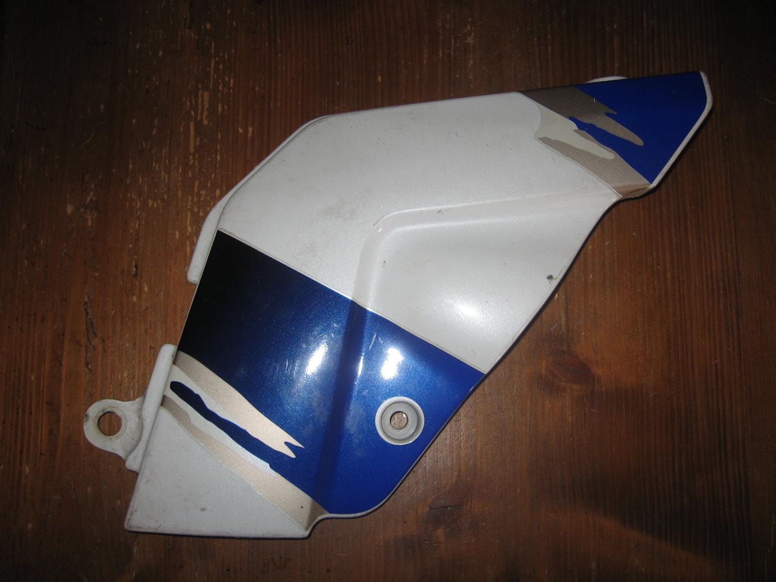 zijkap frame rechts – gsx-r750		47511-17e01