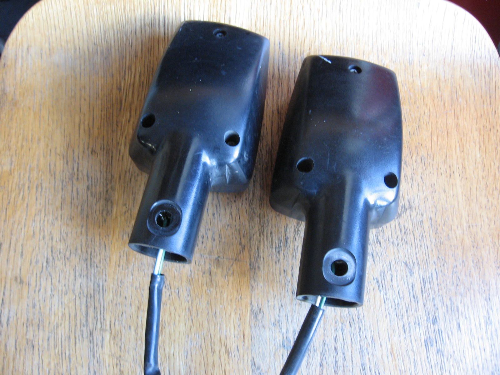 2x knipperlicht  	Vf750s 1982 -83	33450-mb0-671 , 33600-mb0-679
