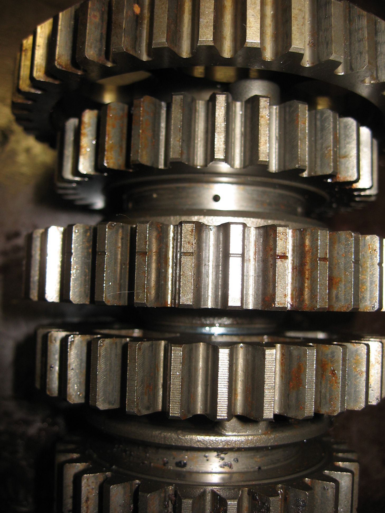versnellingsbak , assen met tandwielen	Vf1000f 84	23220-MB2-010 ,23220-MB6-680 , 23211-MB6-000 , 23481-MB6-000 , 23491-MB6-000 	23220-MB2-020 ,