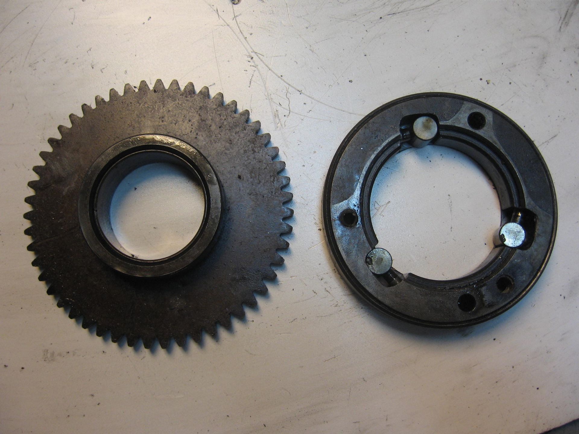 startkoppeling - cb400n b 1981		tandwiel 28110-413-784 / buitenring 28120-412-782	tandw 28110-443-784