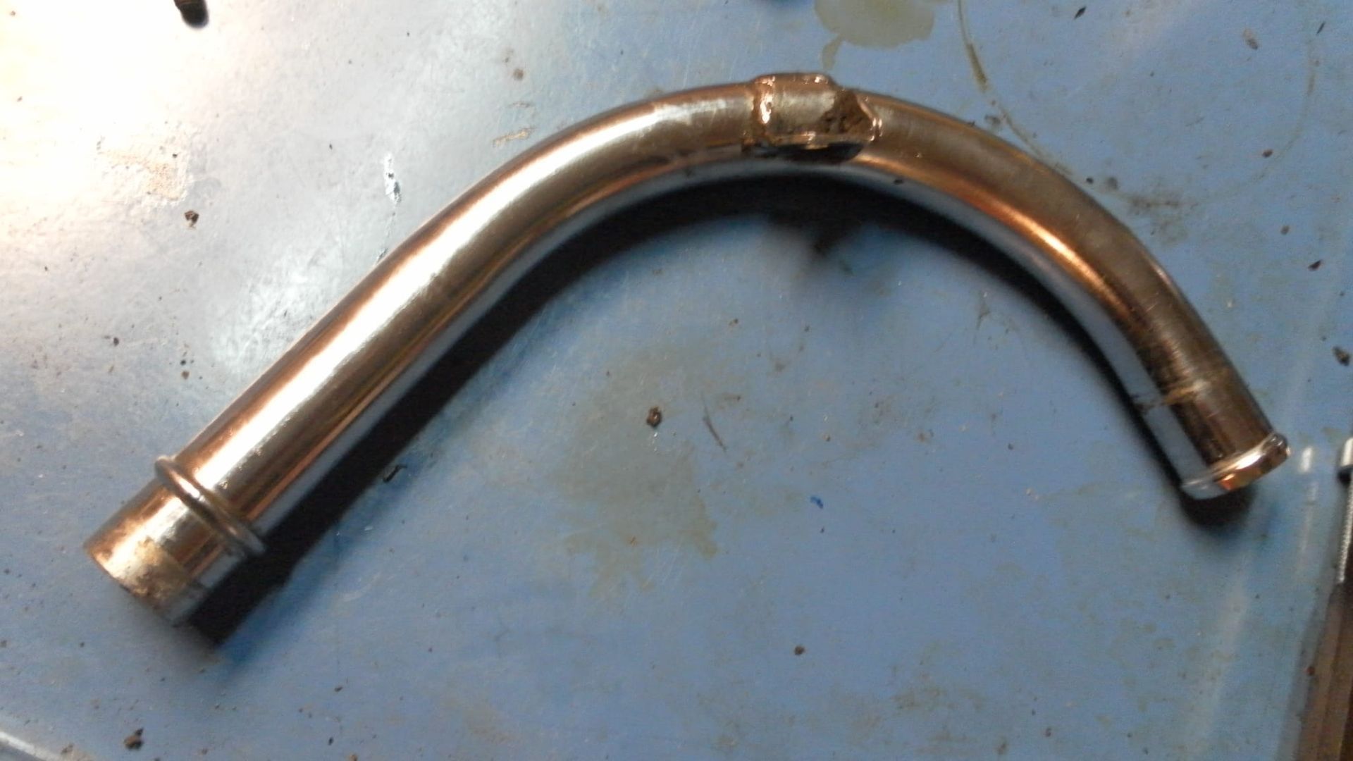 waterpijp met bocht chroom ,uitgaande	Vf750 vf700 vf1100c vf500 -1988	19504-mb0-000