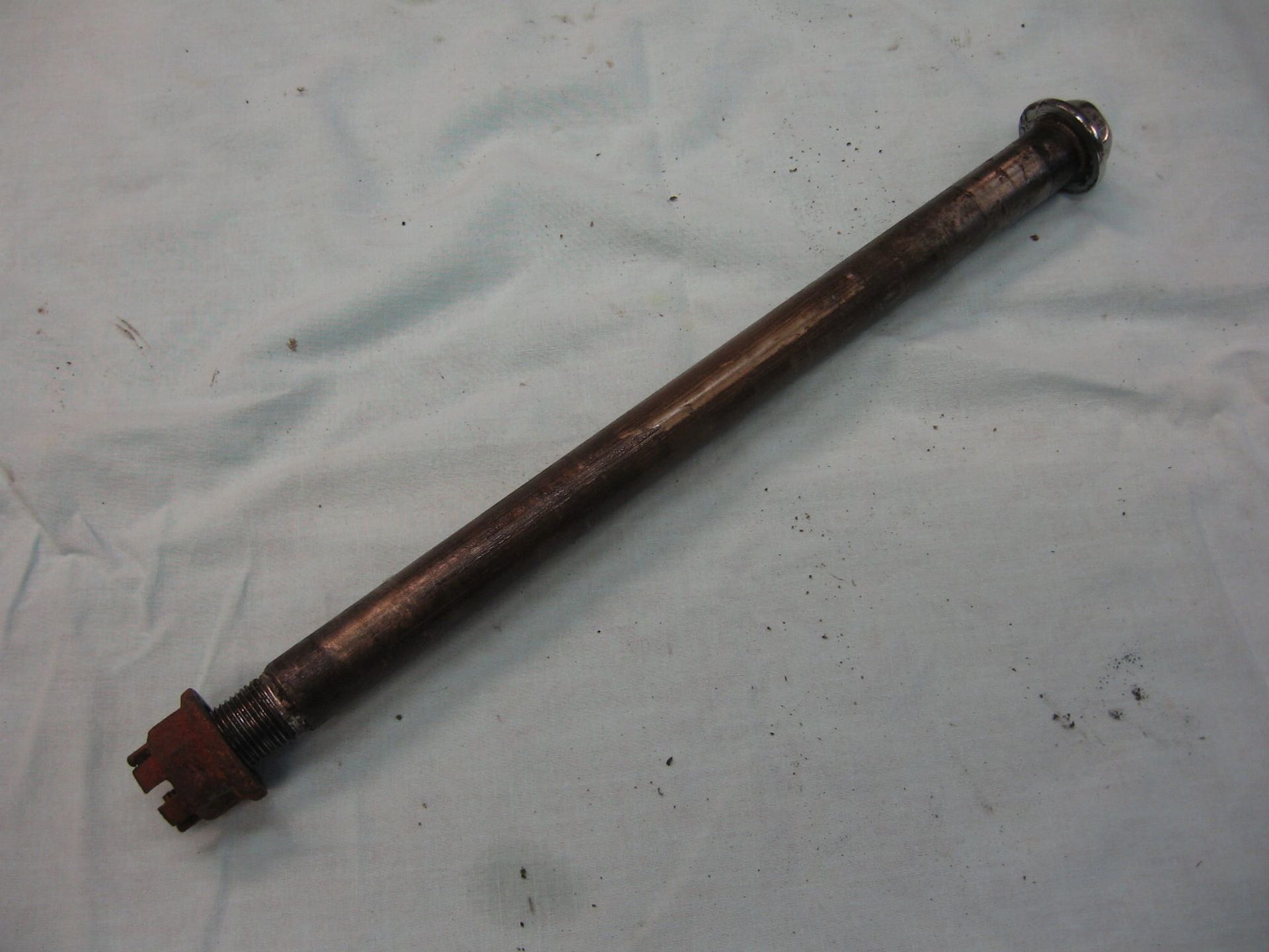 achterwielas	Cb650 79-82	42301-426-000
