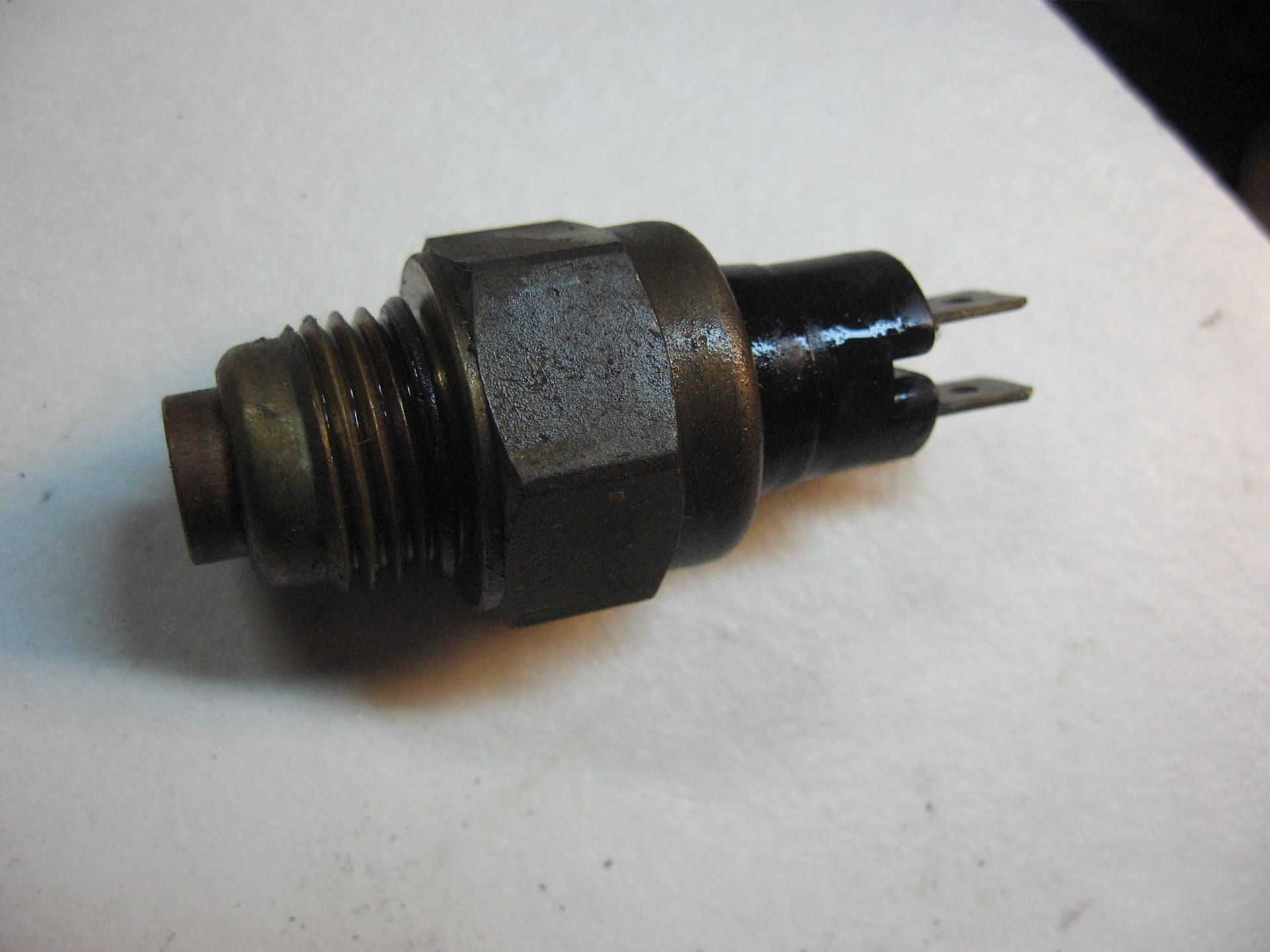ventilator schakelaar vf500f 1984-86 ,cn250		37760-ke7-003	37760-ks4-880