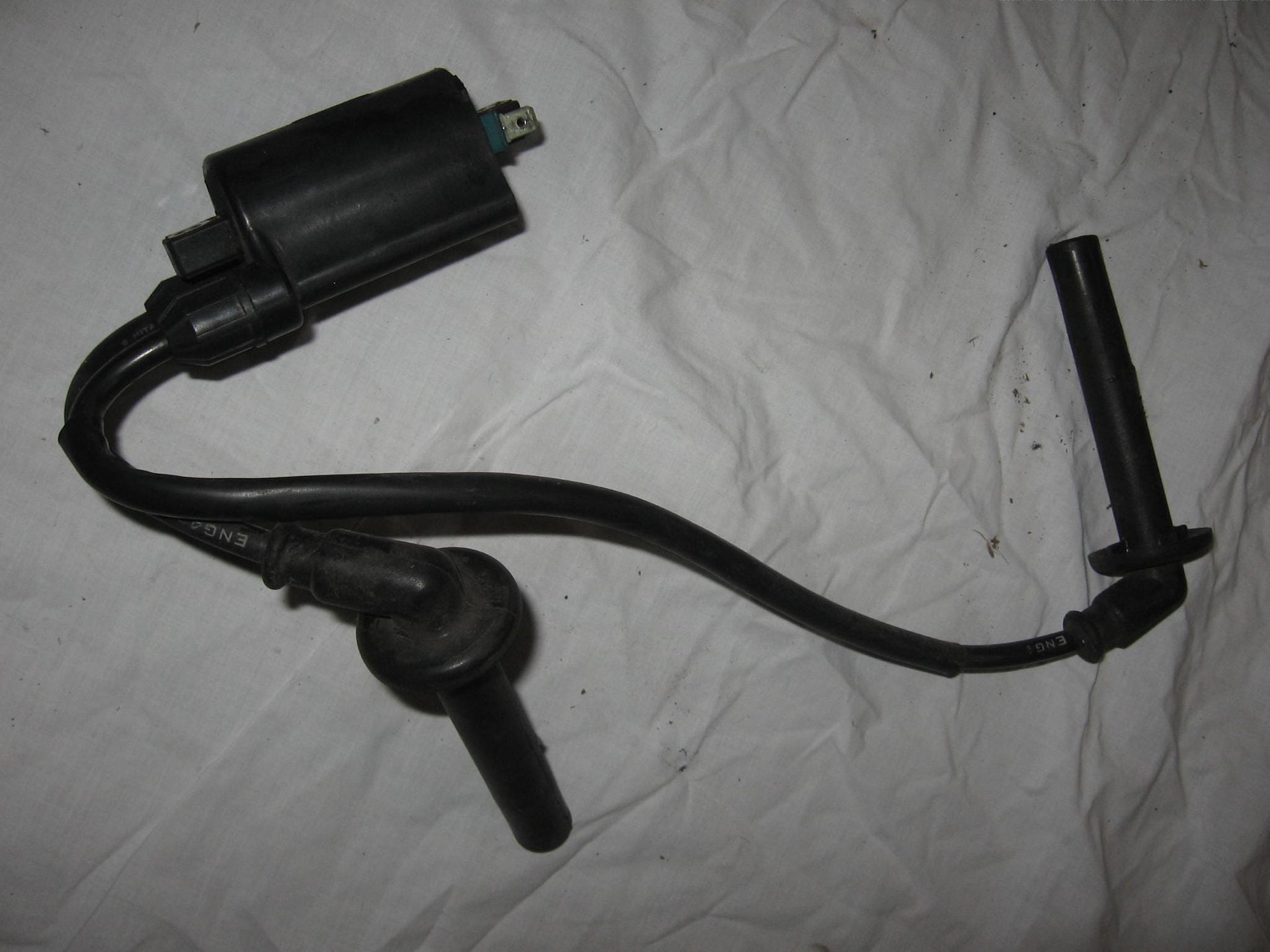bobine met bougie kabels en doppen cilinder 1-4 // cbr900rr 92-97	30510-kt7-023 + 30700-ky2-701	30510-mw0-003