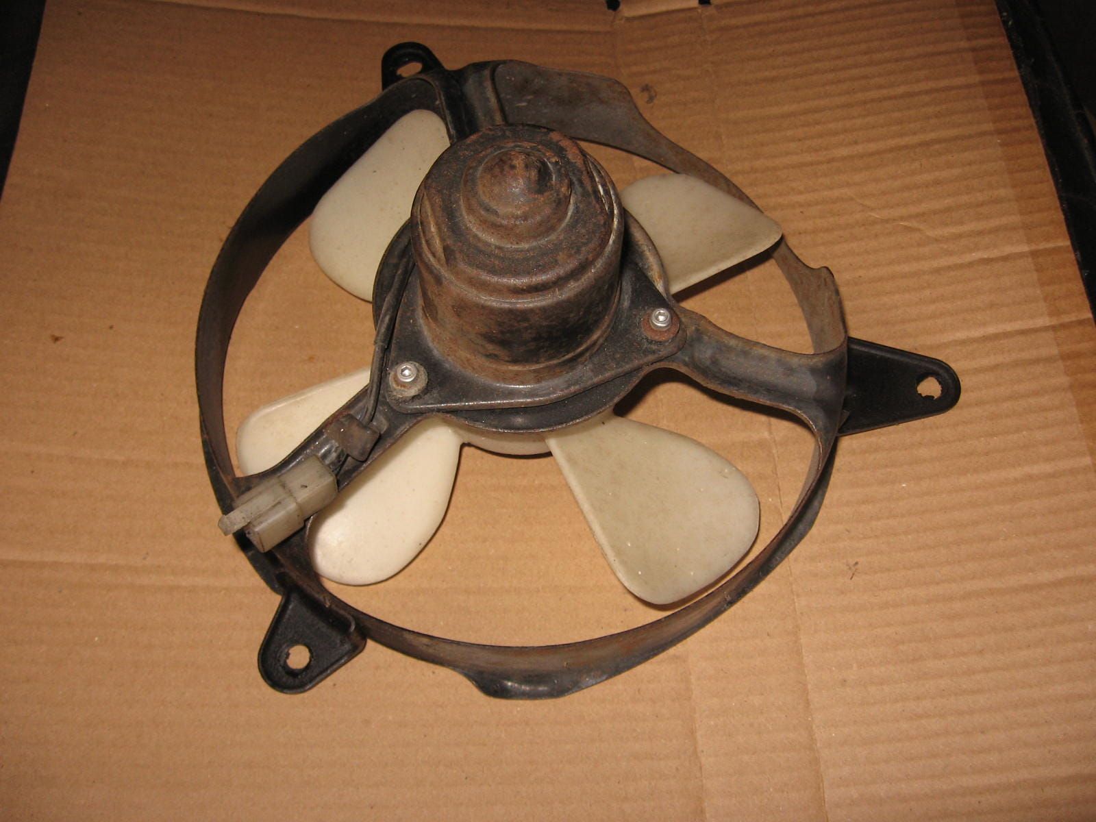 ventilator	Gl1000 1976	No62500-2520 , 19040-371-003 , 19020-371-003
