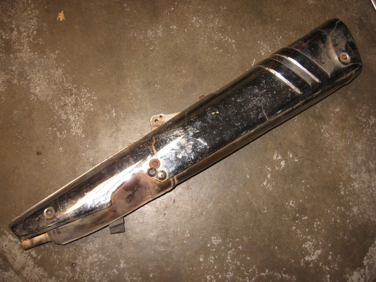 uitlaatdemper	k100  	18122310392	18121451527