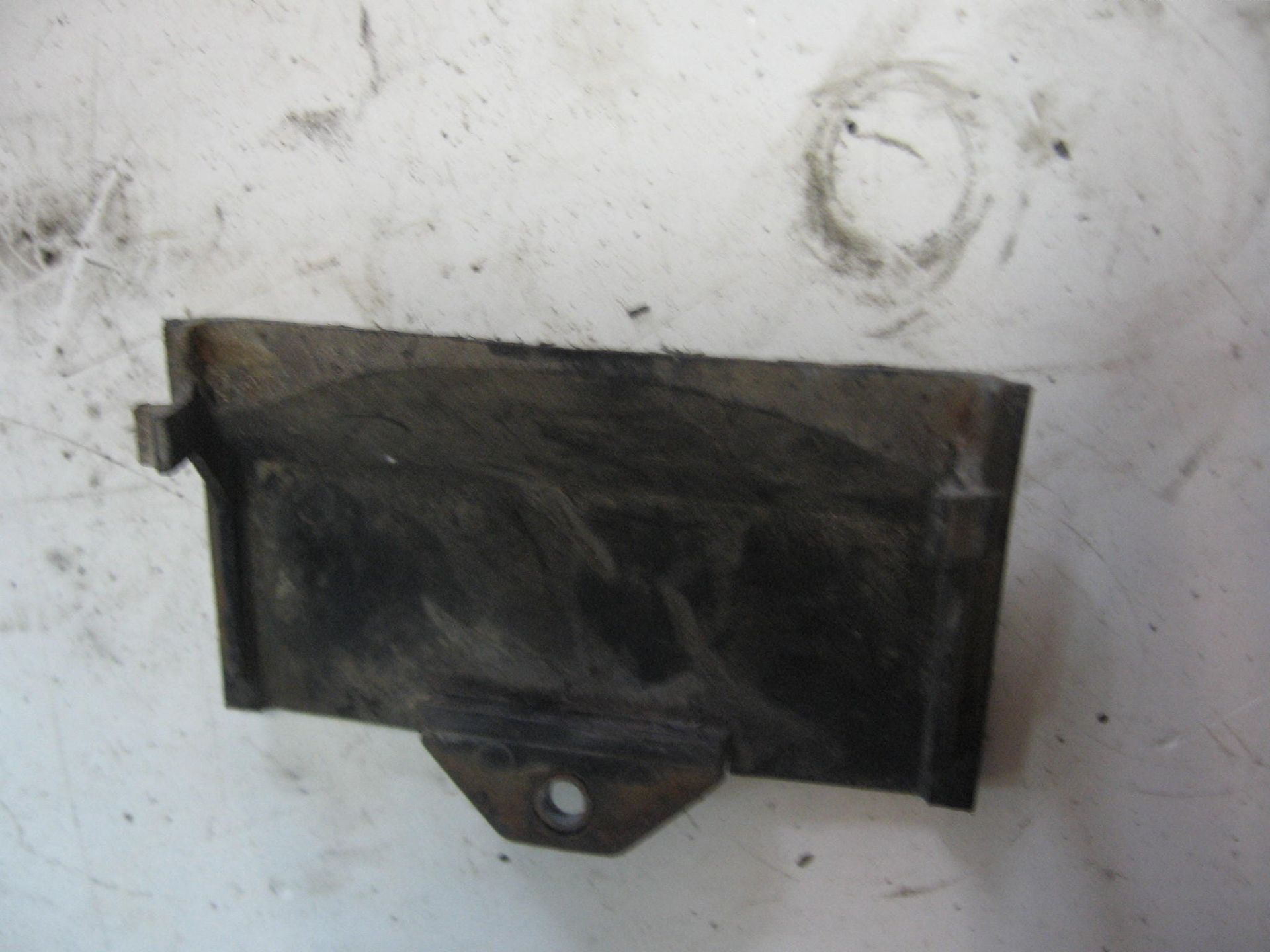 deksel kentekenplaathouder – cover – cmx250c 1985-2012 84705-kr3-660