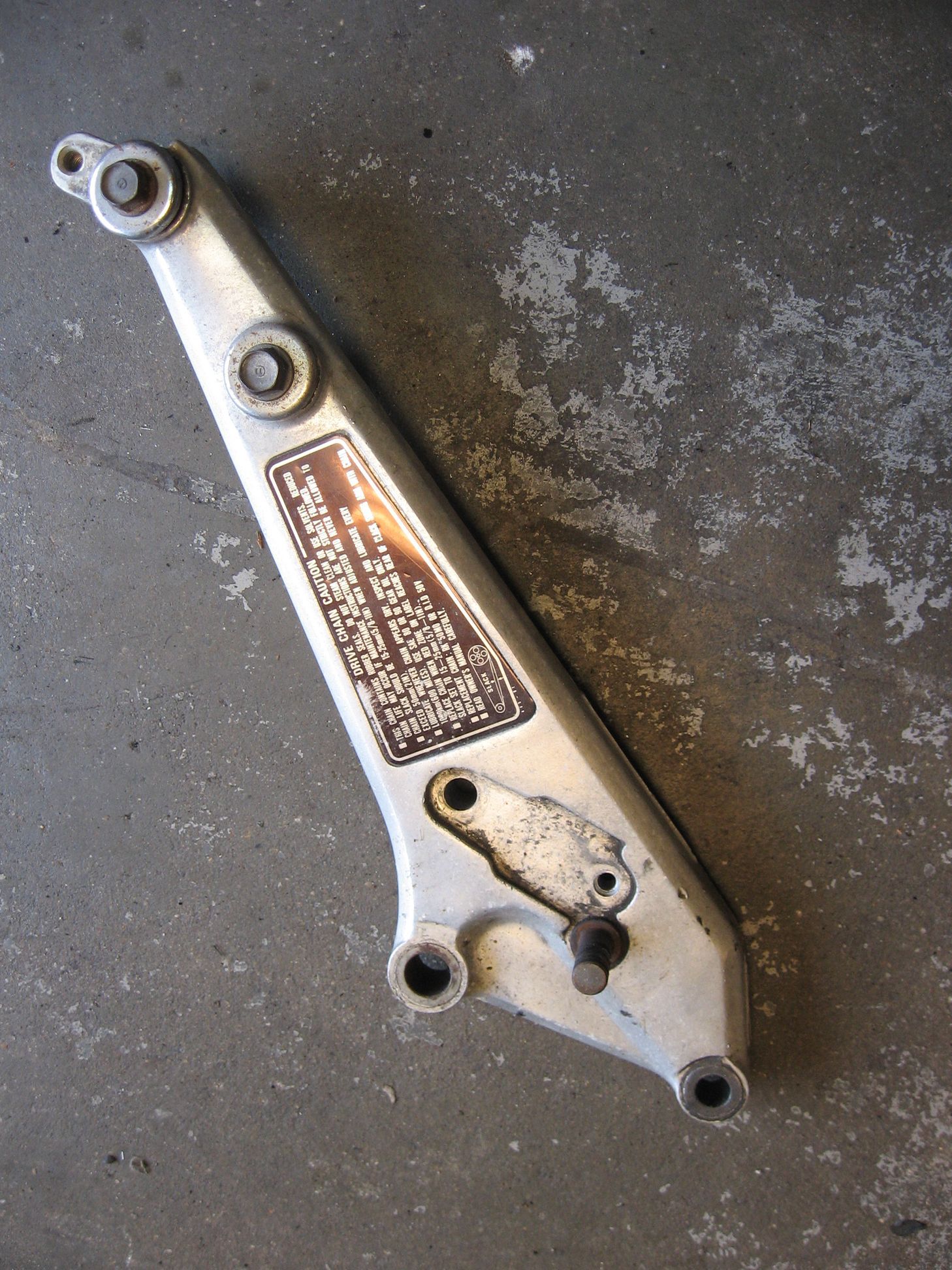 voetstenhouder links	Cb750f 79- 82  	50610-438-611