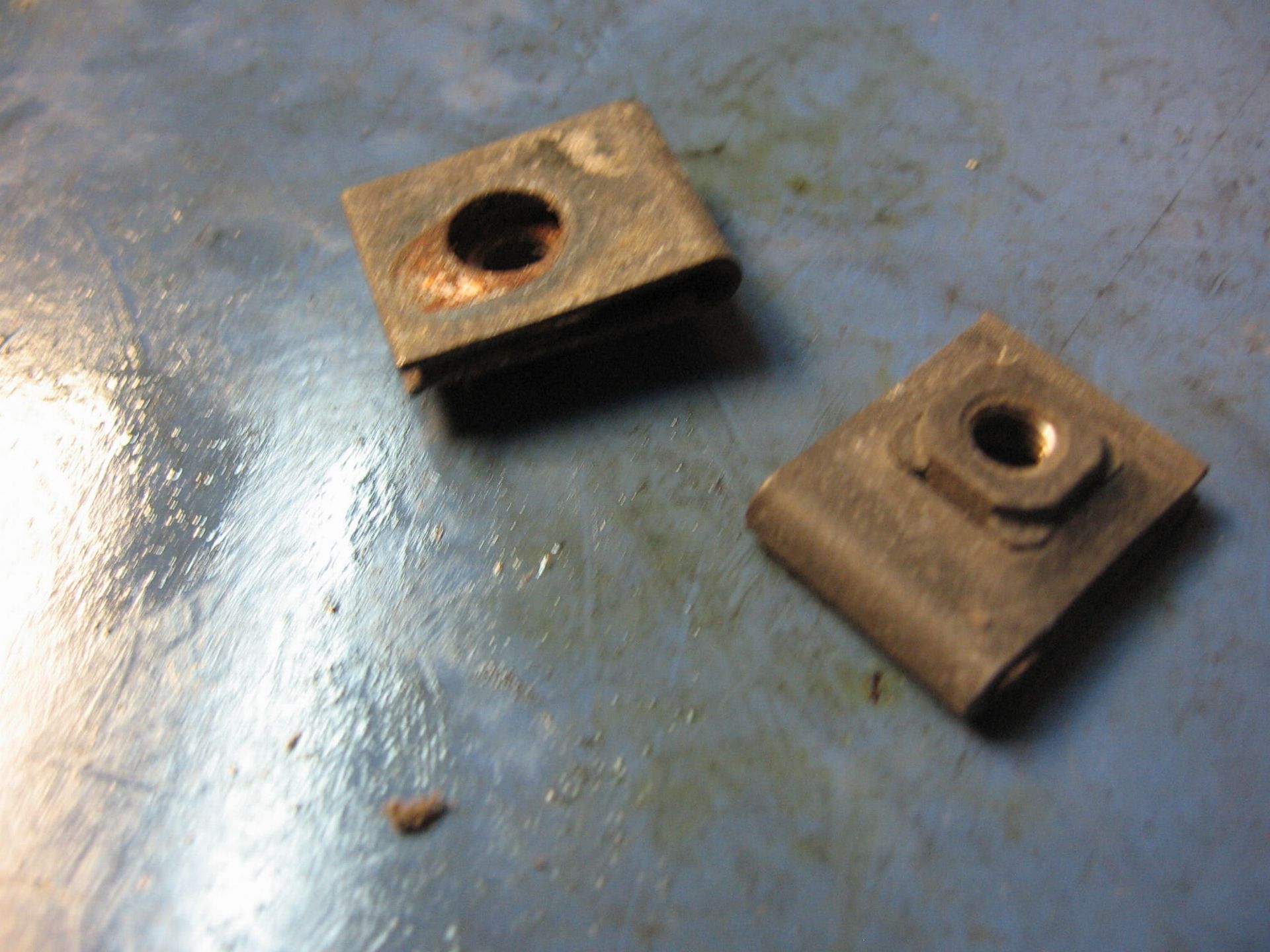 2x springnut , clipmoer kuip 	Fzr1000 92	90183-05024	90183-051A0