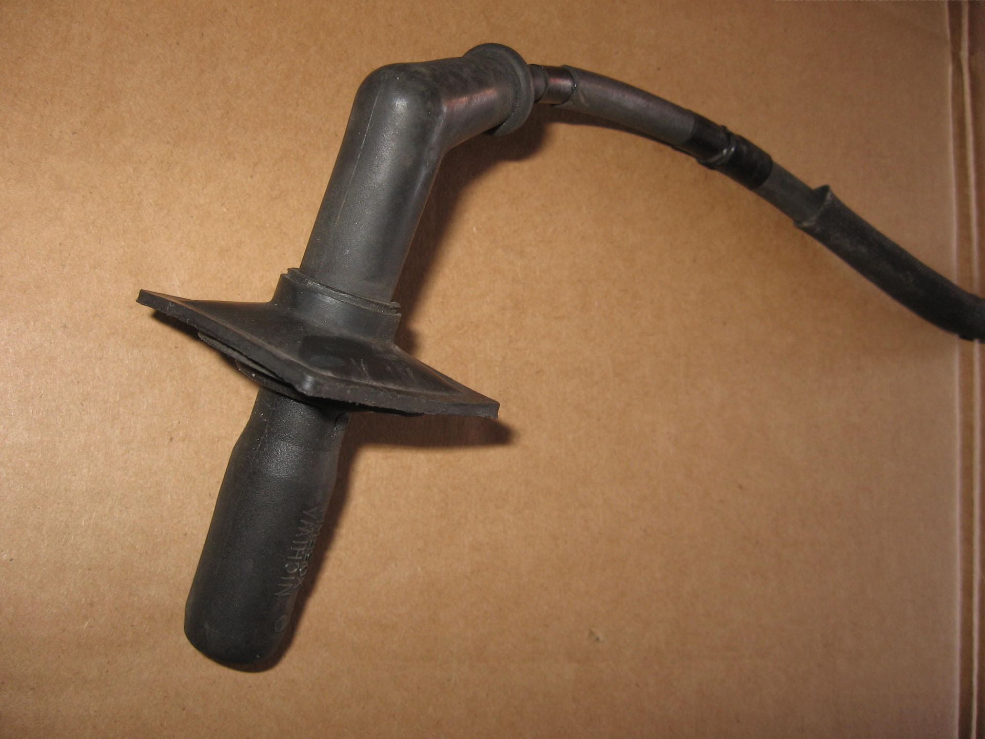 bougiedop met kabel rechts achter /X05FKM / vt1100c 1986-		30754-mg8-770