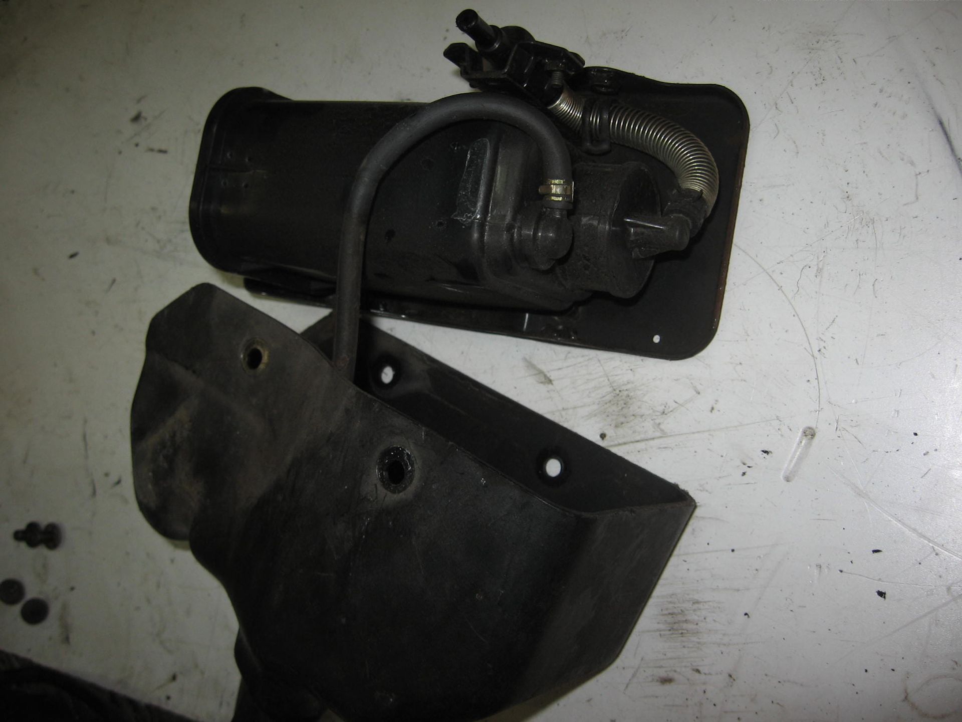 Cannister met behuizing // ls650 (E33 )1996-		44991-24B00 + 17210-24B00 +