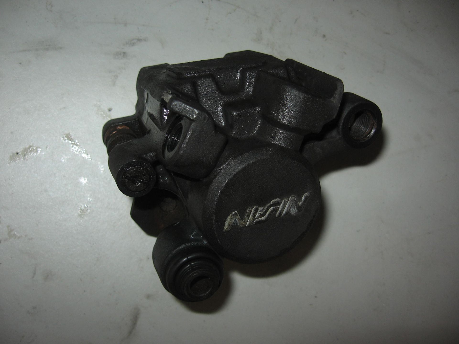achterremklauw-- cbr900rr 92-93 / cbr600f 1991-93		43101-MV9-006