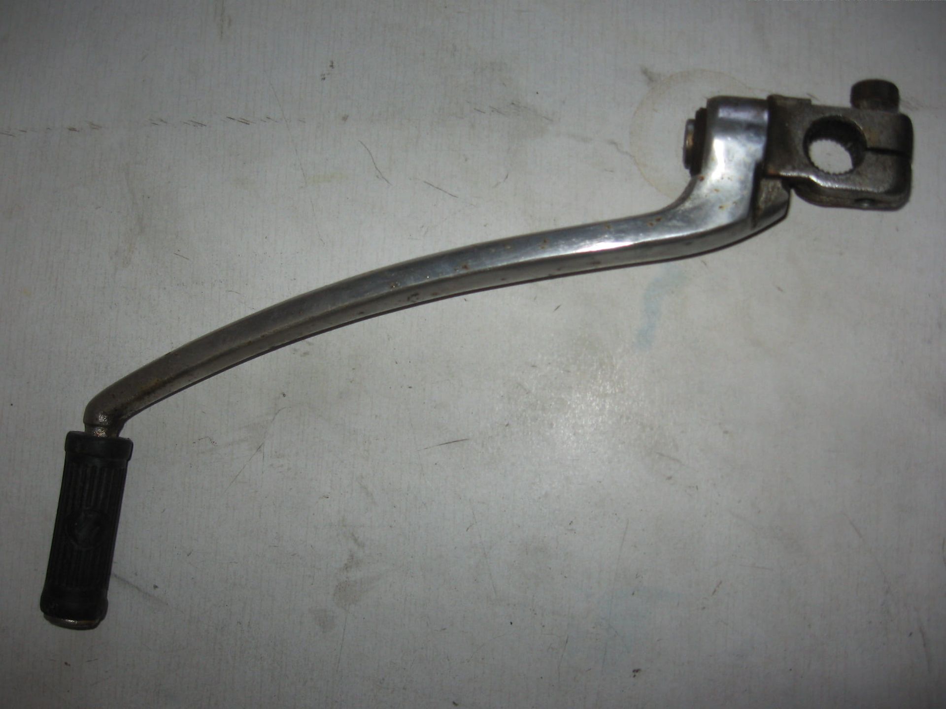 Kickstartarm , kickstarter ,	Gs550  1977-79 , gs750 1977-79 , gs850 1979	26300-45000 (1)