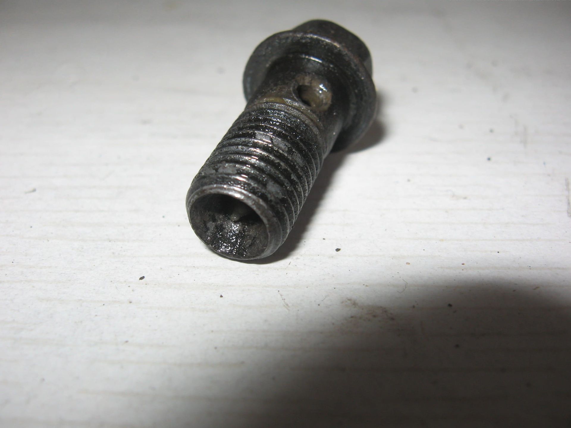 banjobout voorrem ( m10x22x1,25 )	Cb250 1992-2004	90145-ms9-612	90145-ms9-611