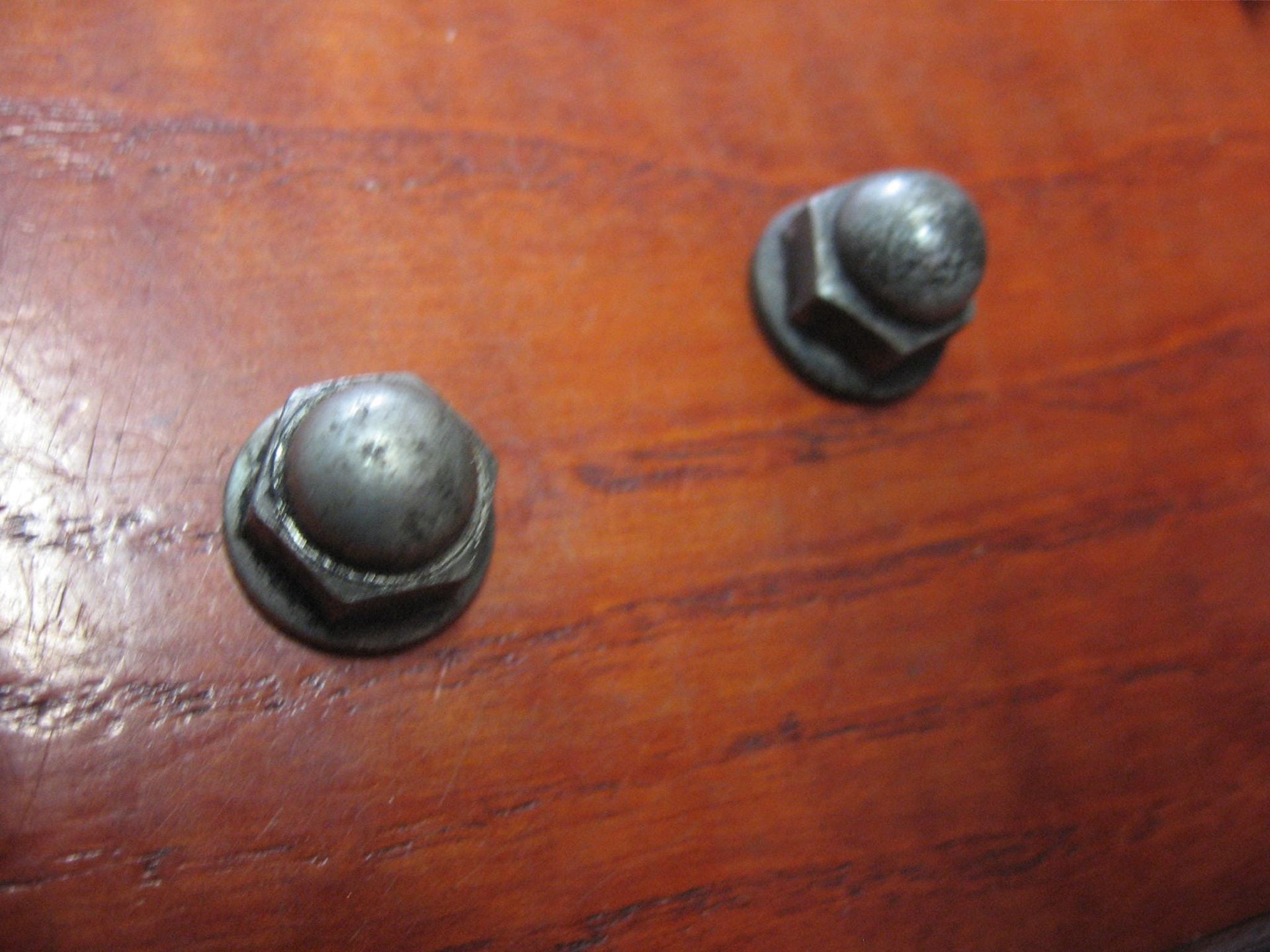 1x dopmoer m6 met flens voor bout bevestiging hevel 90201-415-000
